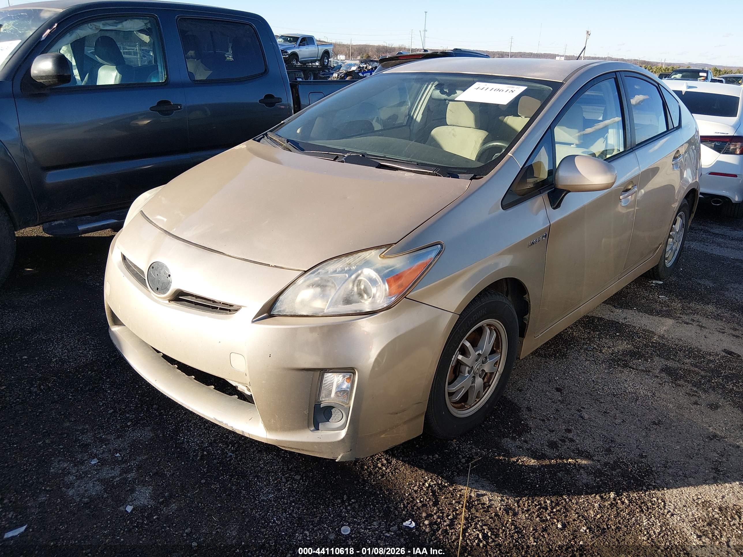 TOYOTA PRIUS image 2