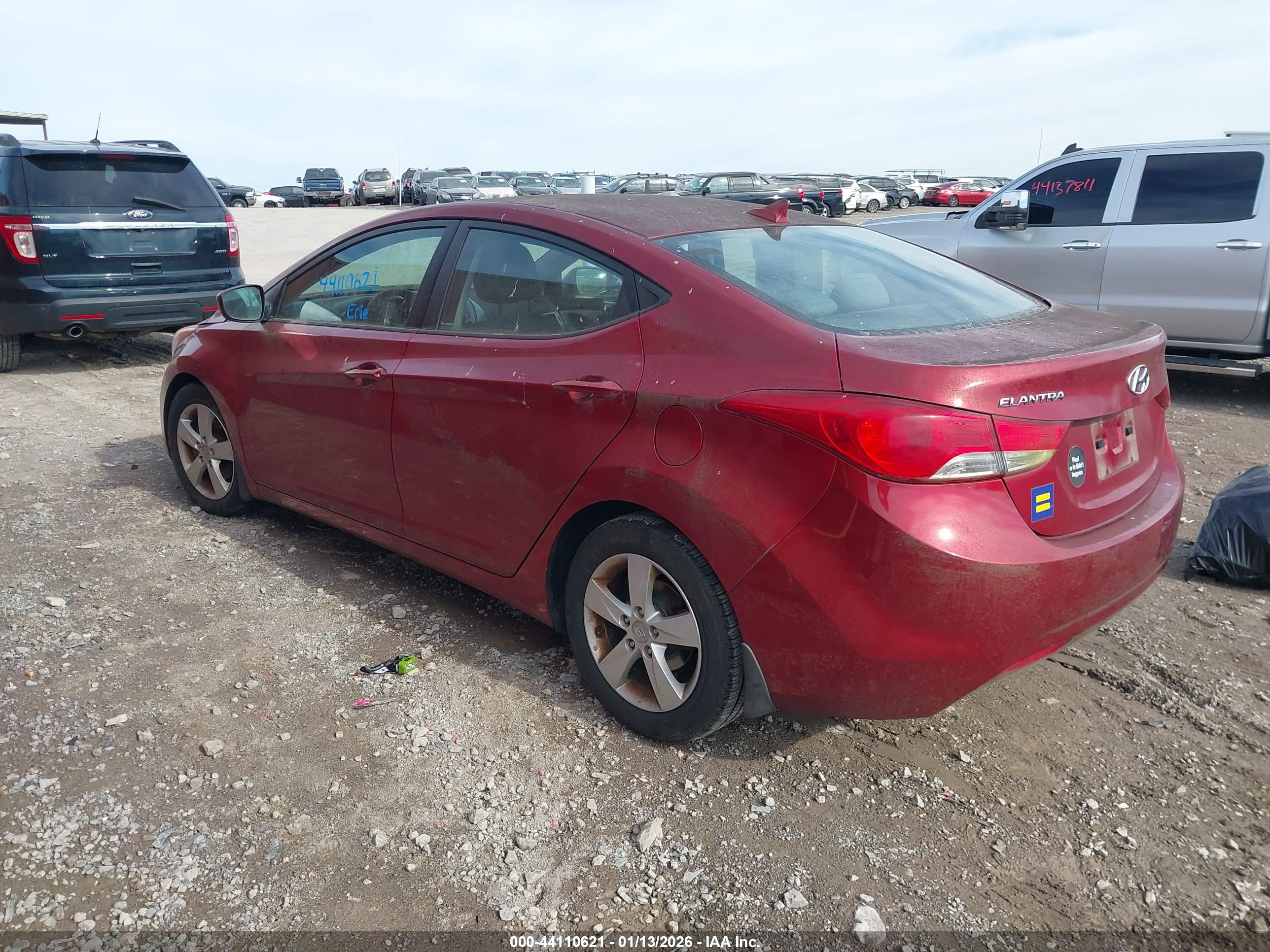 HYUNDAI ELANTRA image 3
