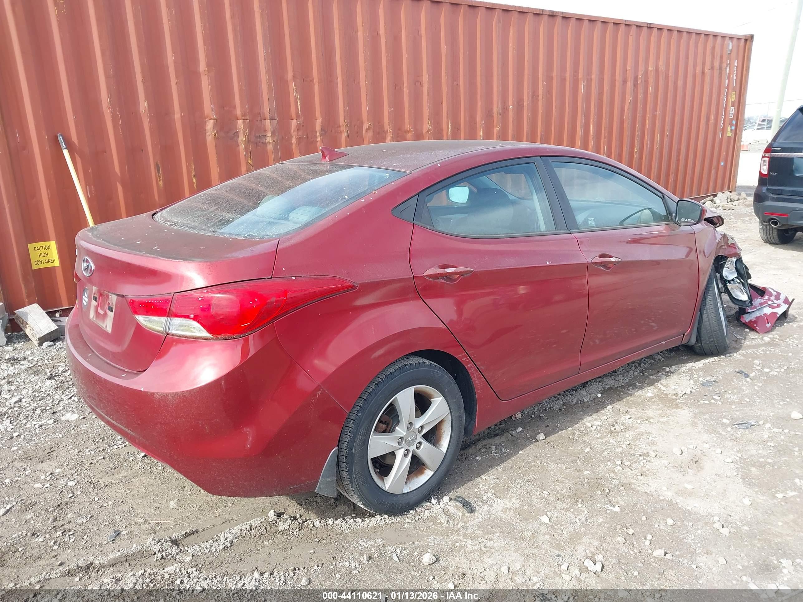HYUNDAI ELANTRA image 4