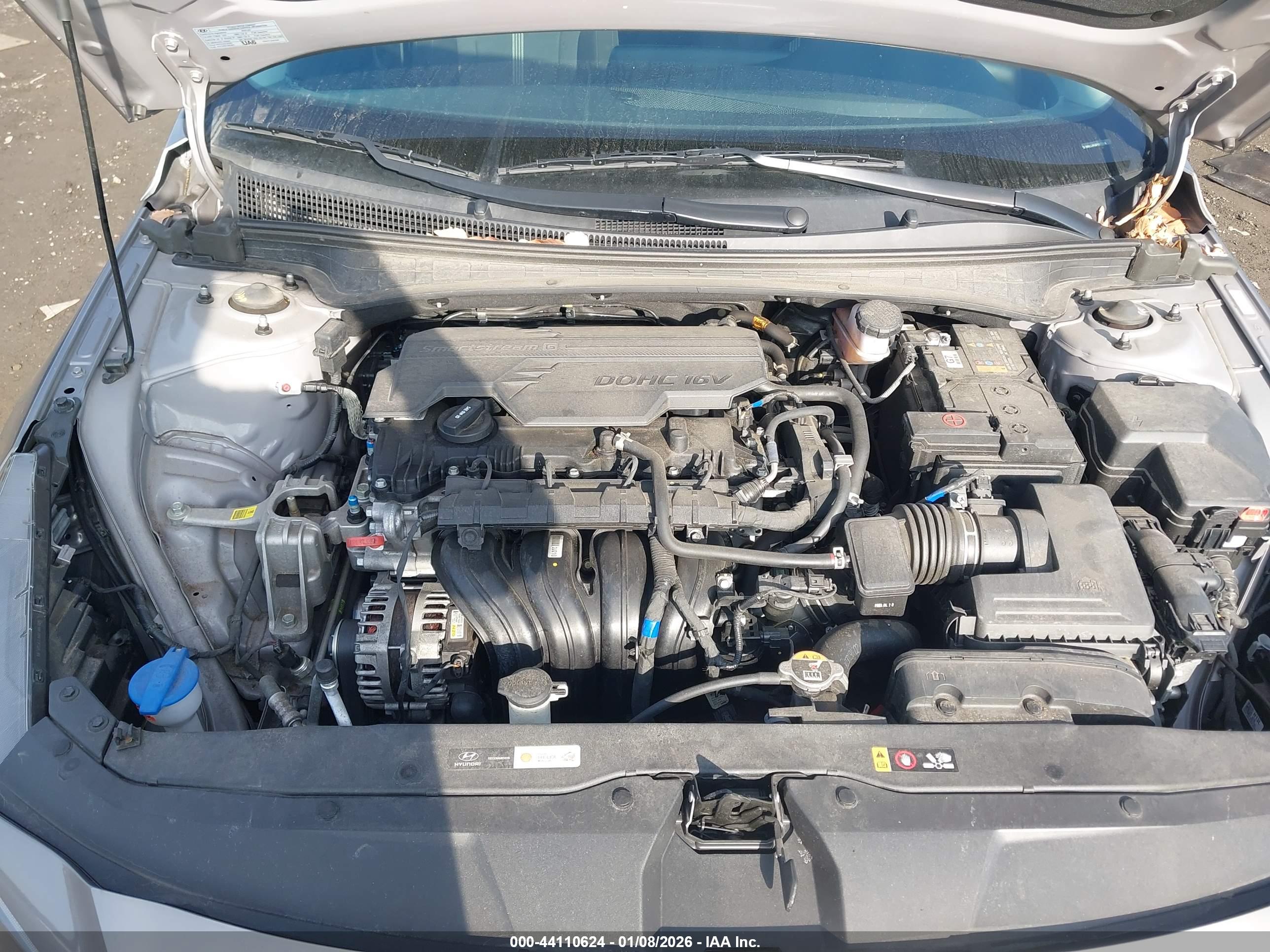HYUNDAI ELANTRA image 10
