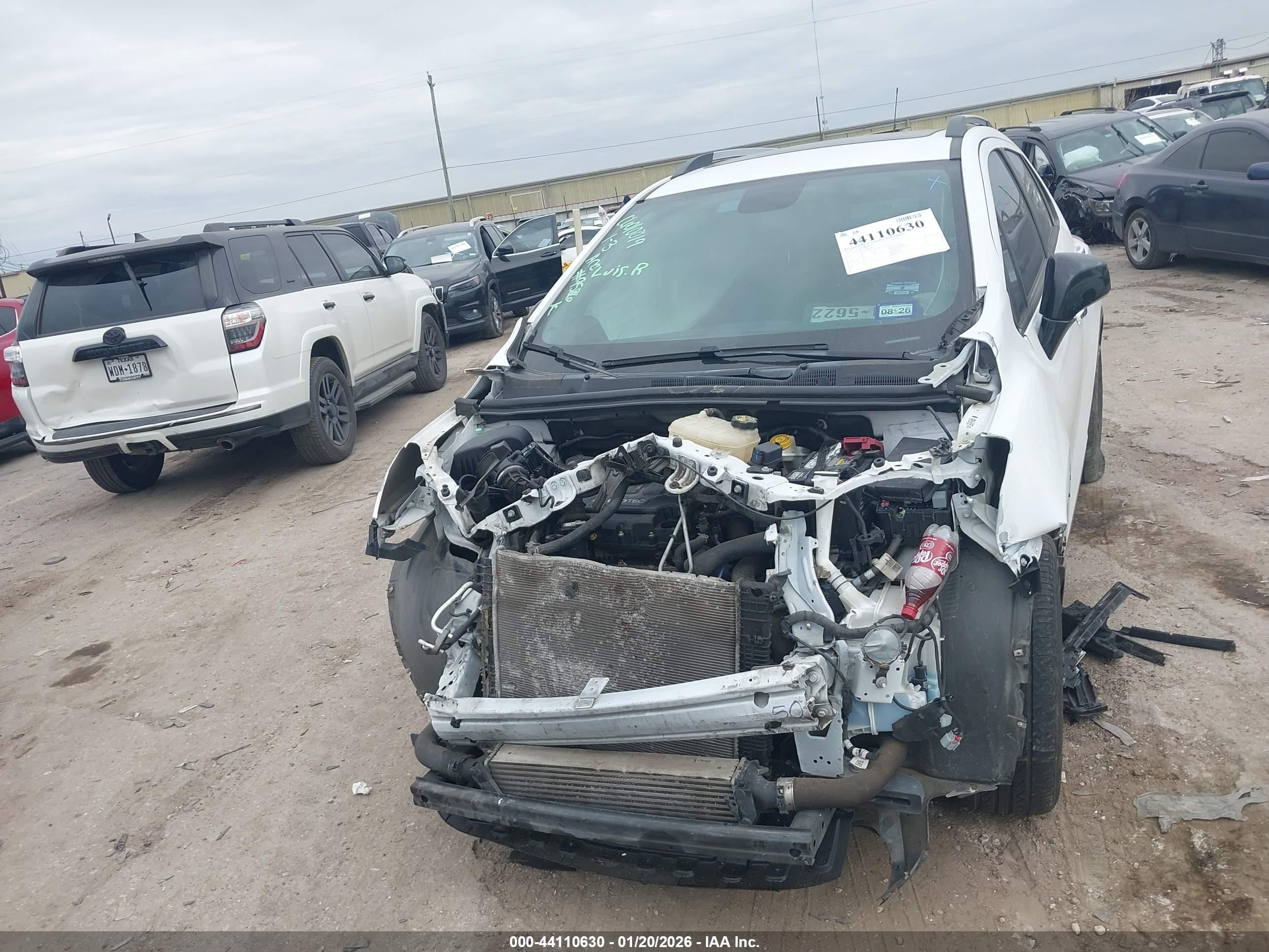 CHEVROLET TRAX image 6