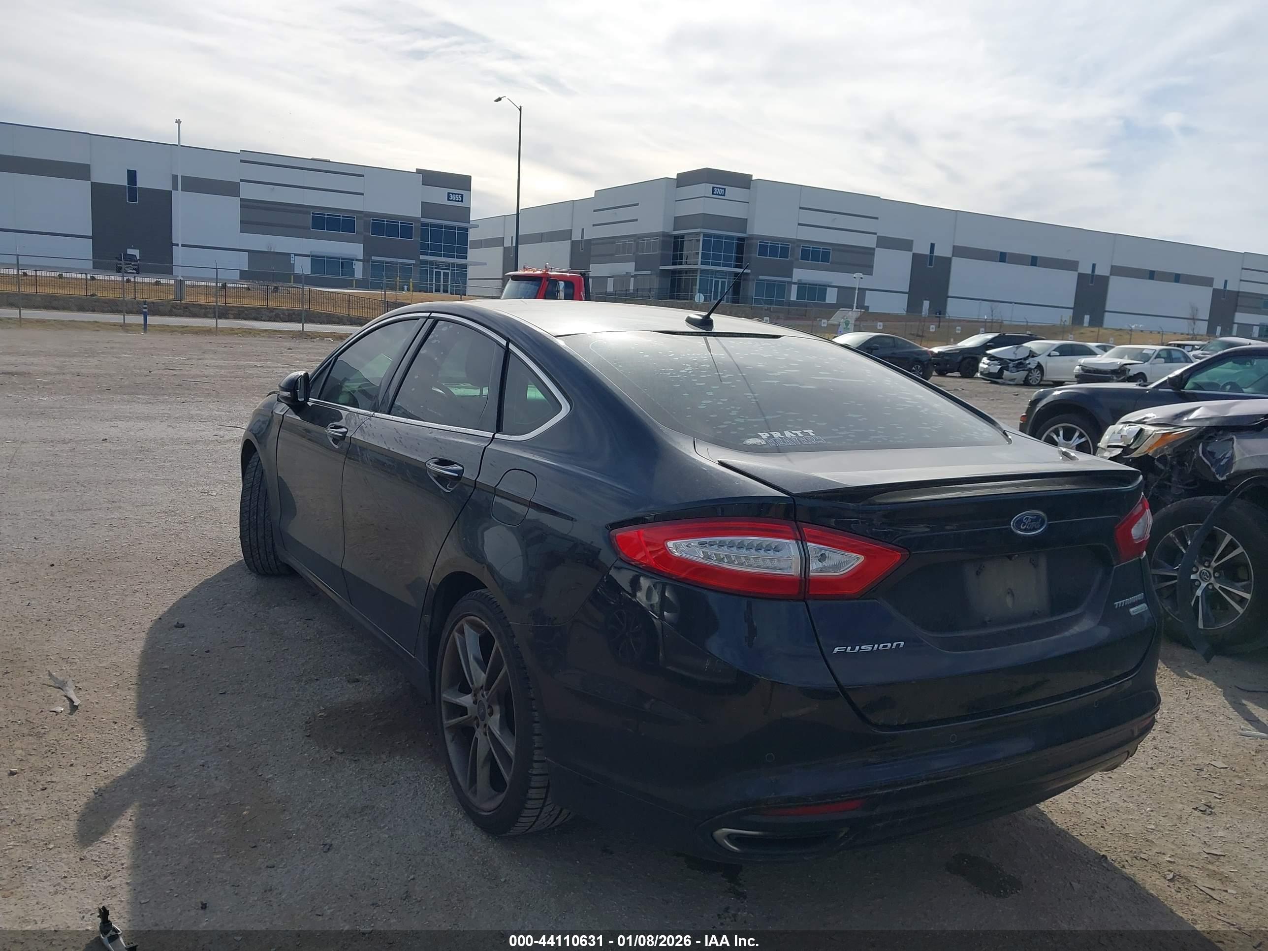 FORD FUSION image 3