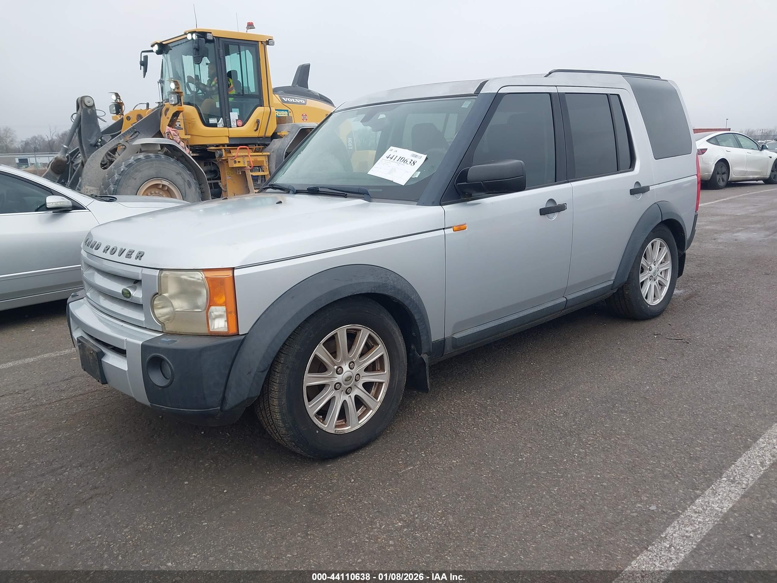 LAND ROVER image 2