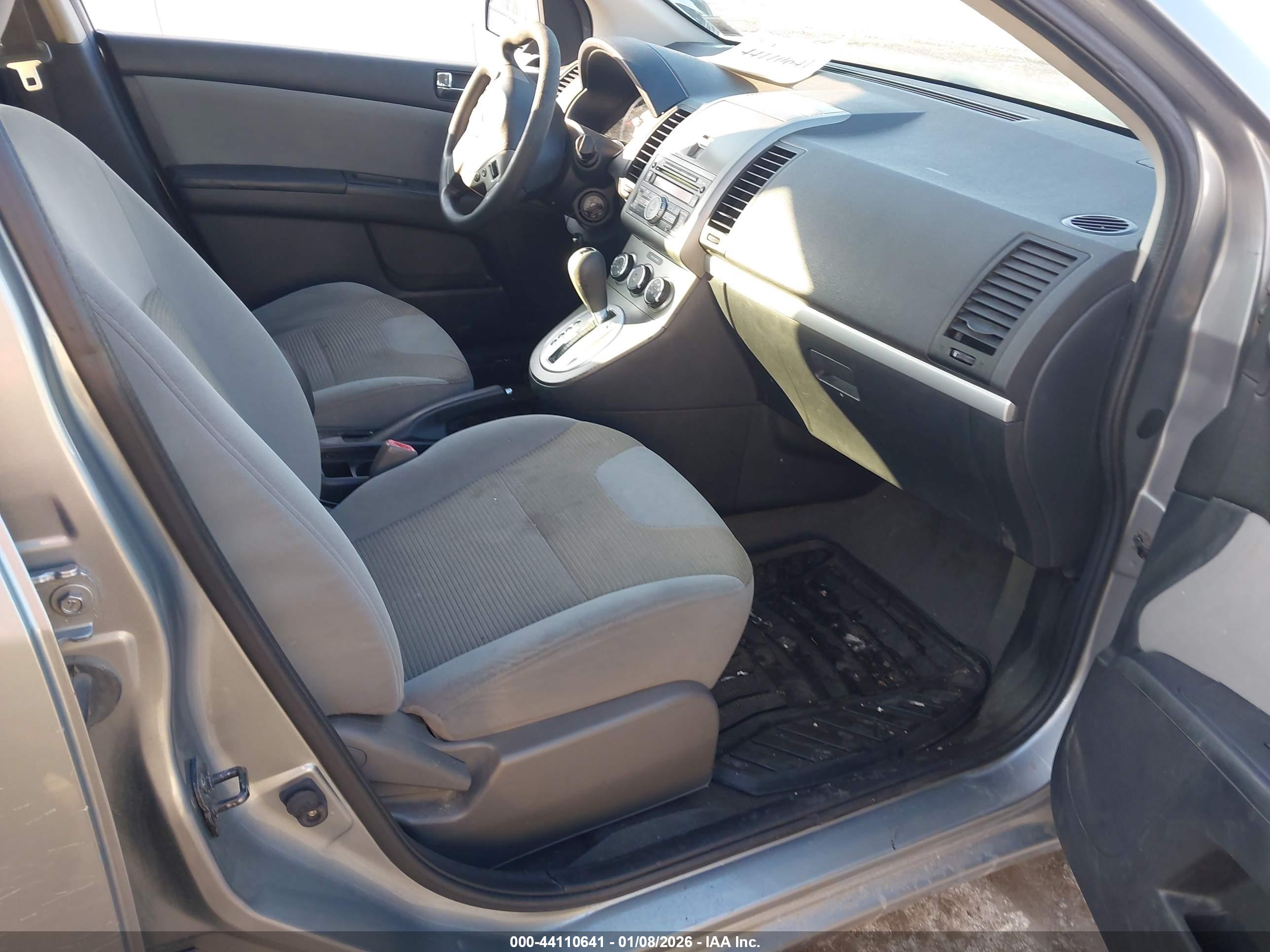 NISSAN SENTRA image 5