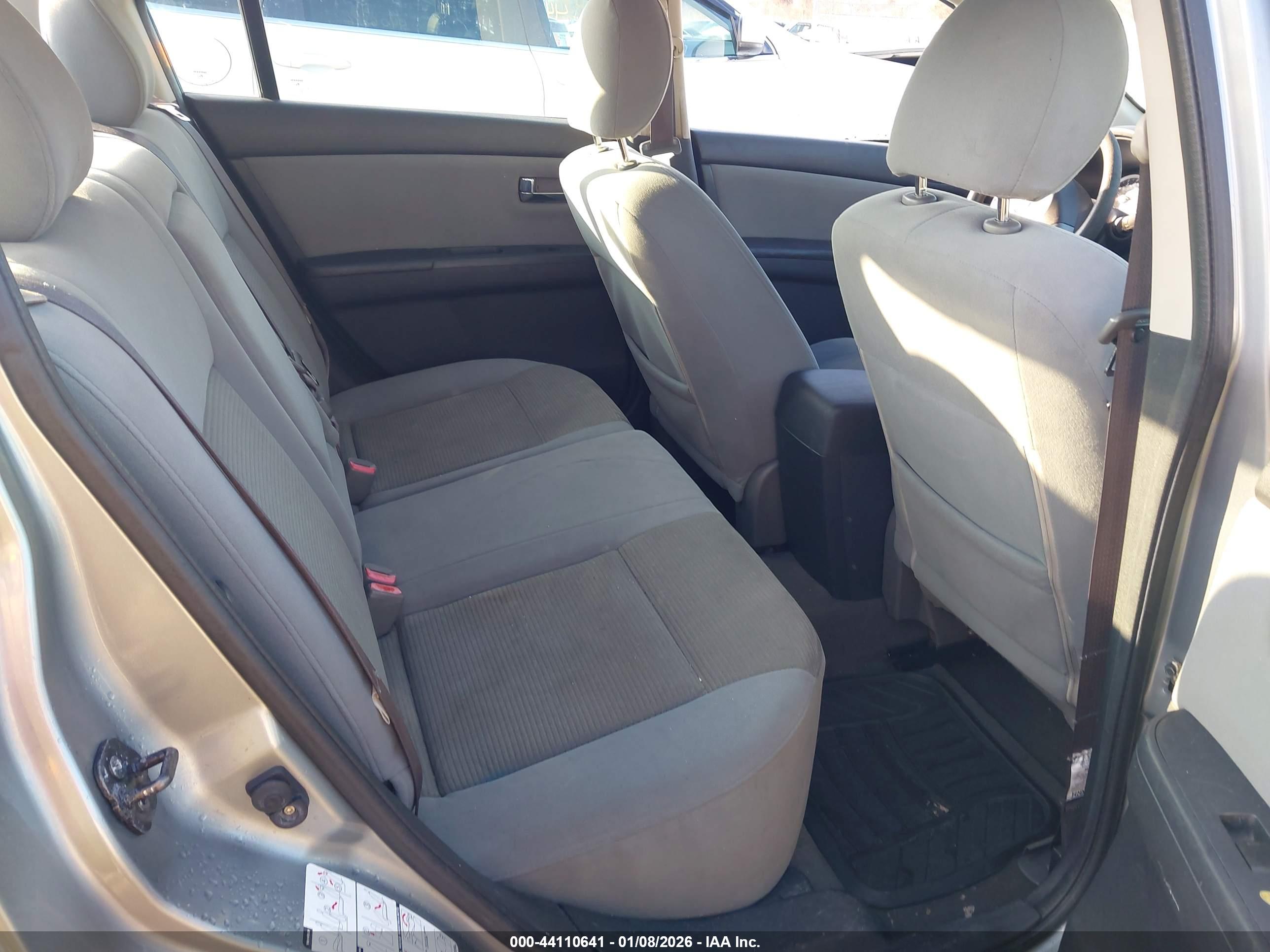 NISSAN SENTRA image 8