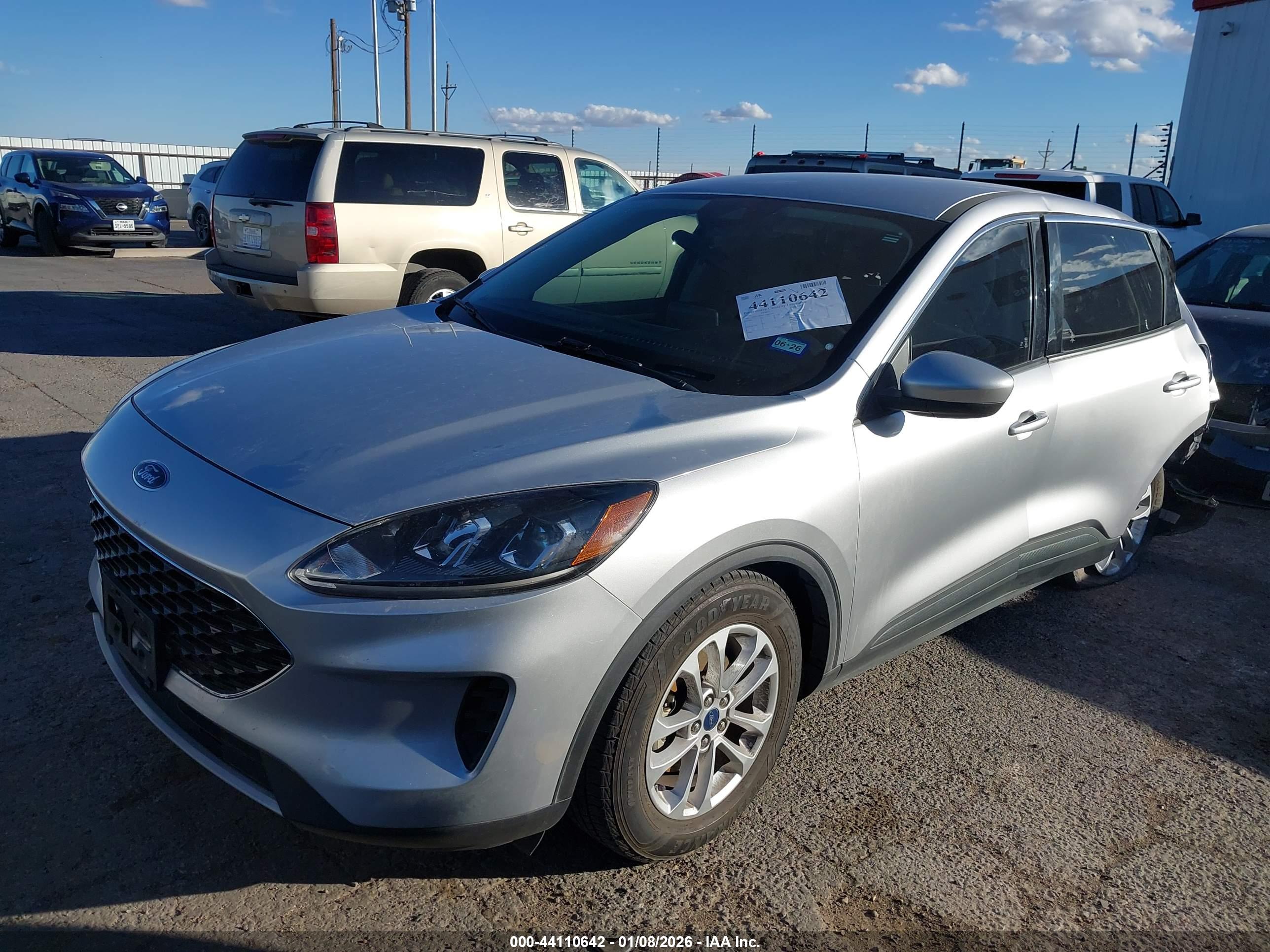 FORD ESCAPE image 2