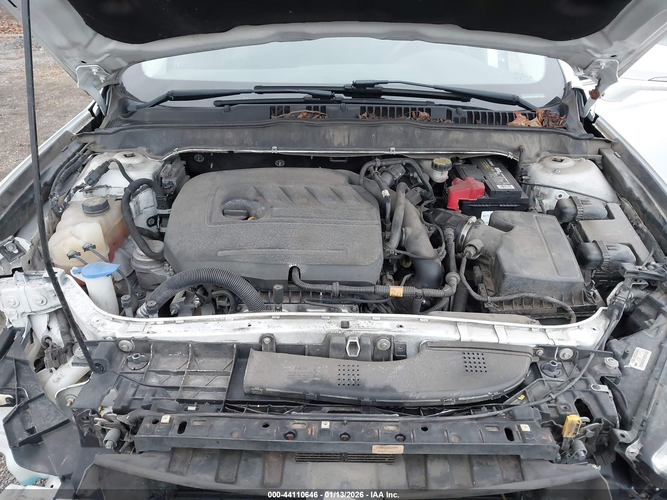 FORD FUSION image 10