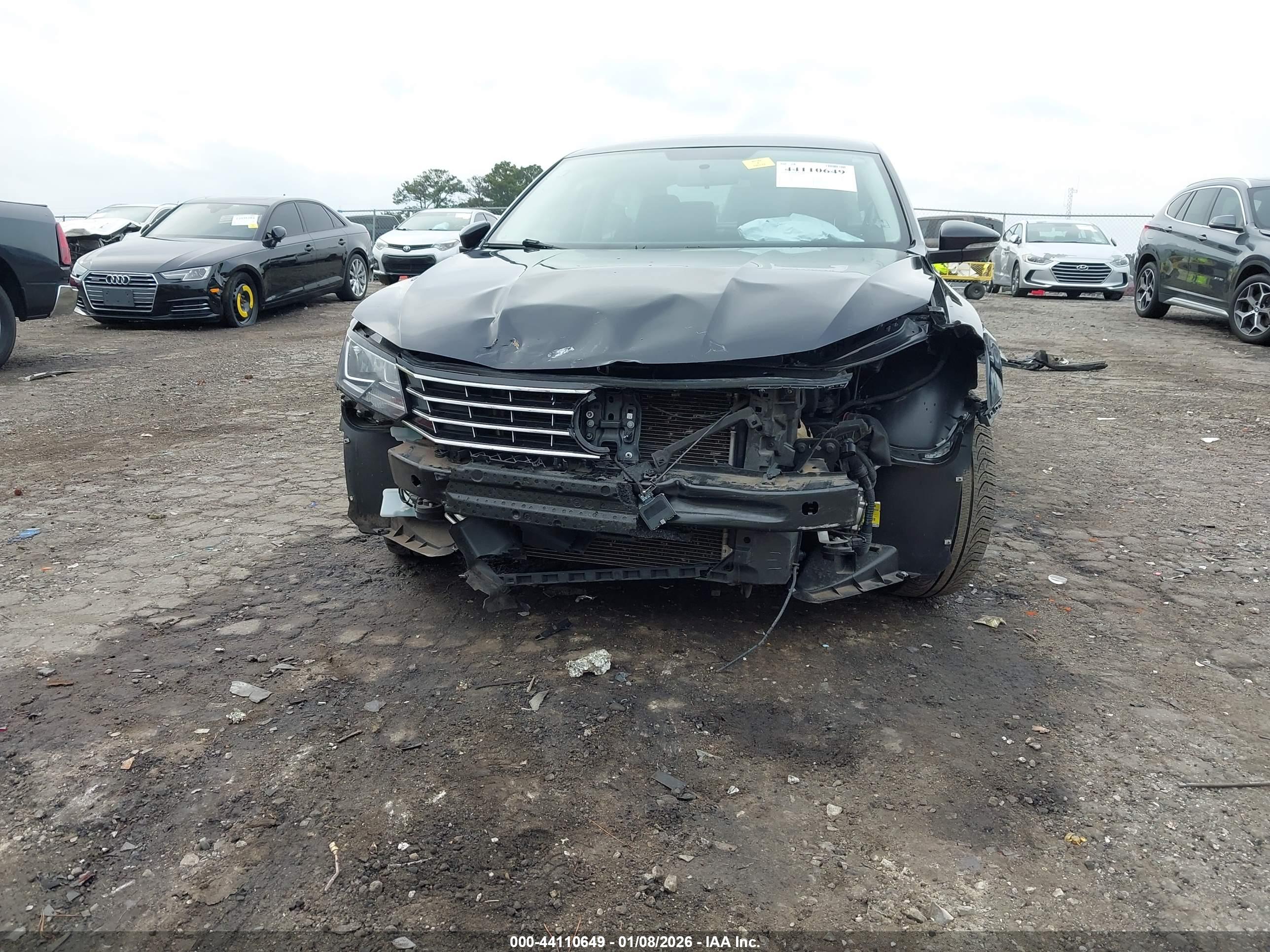 VOLKSWAGEN PASSAT image 6