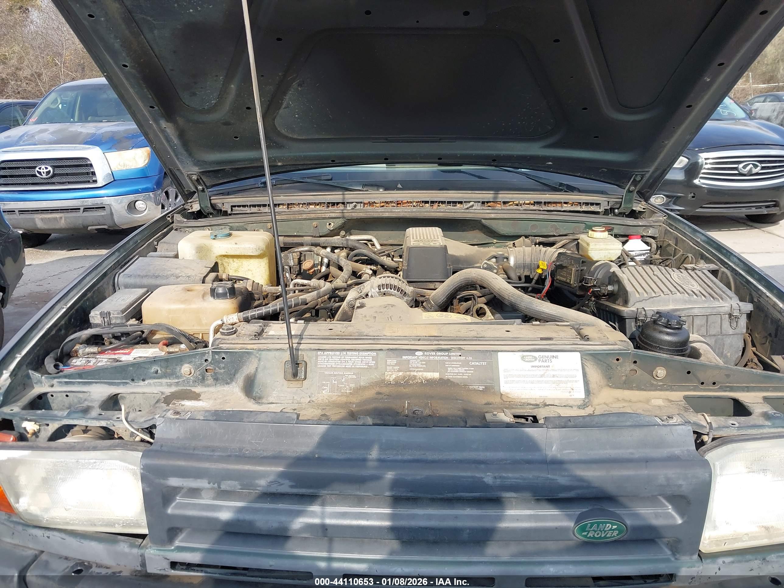 LAND ROVER image 10
