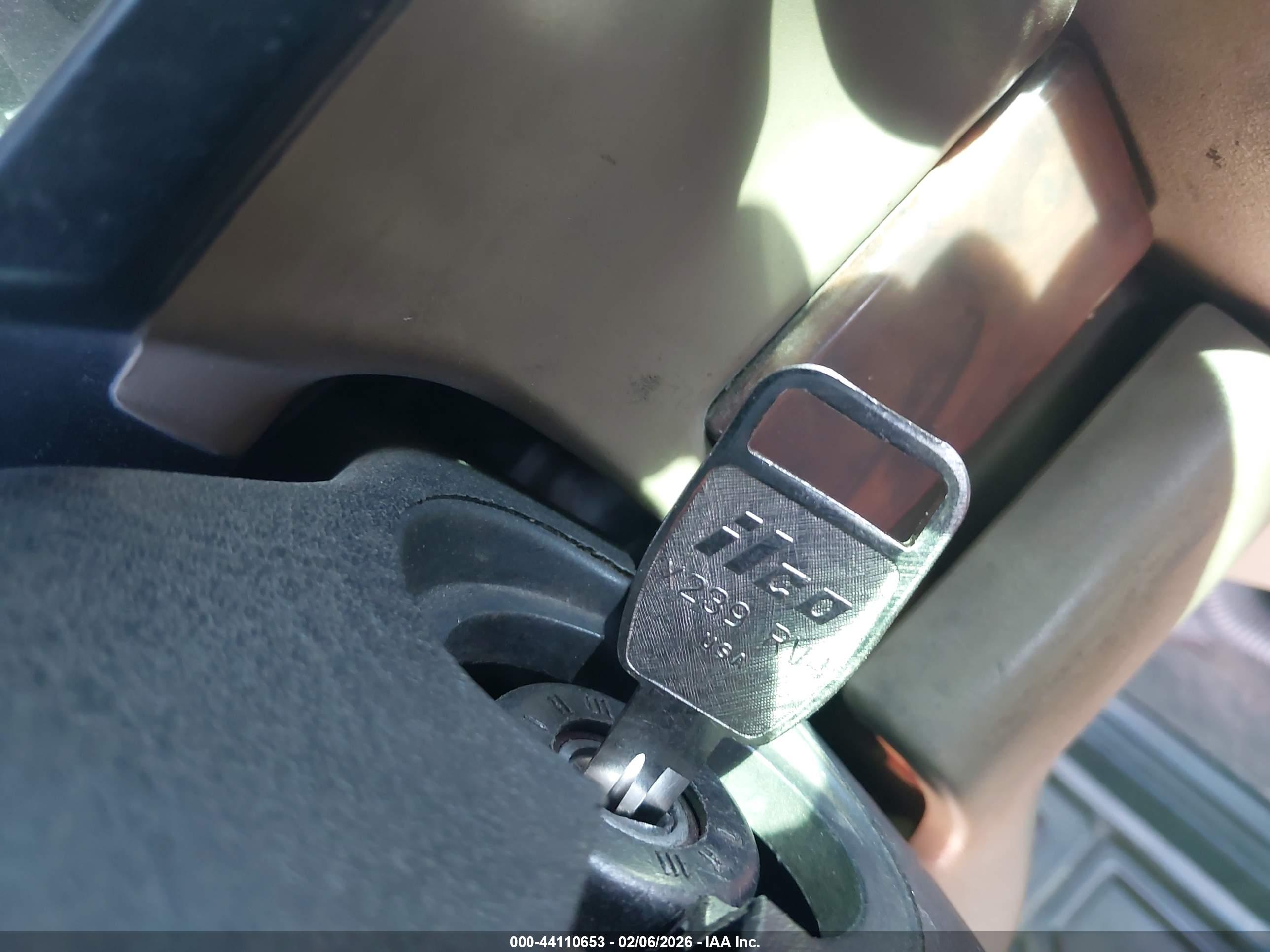 LAND ROVER image 11
