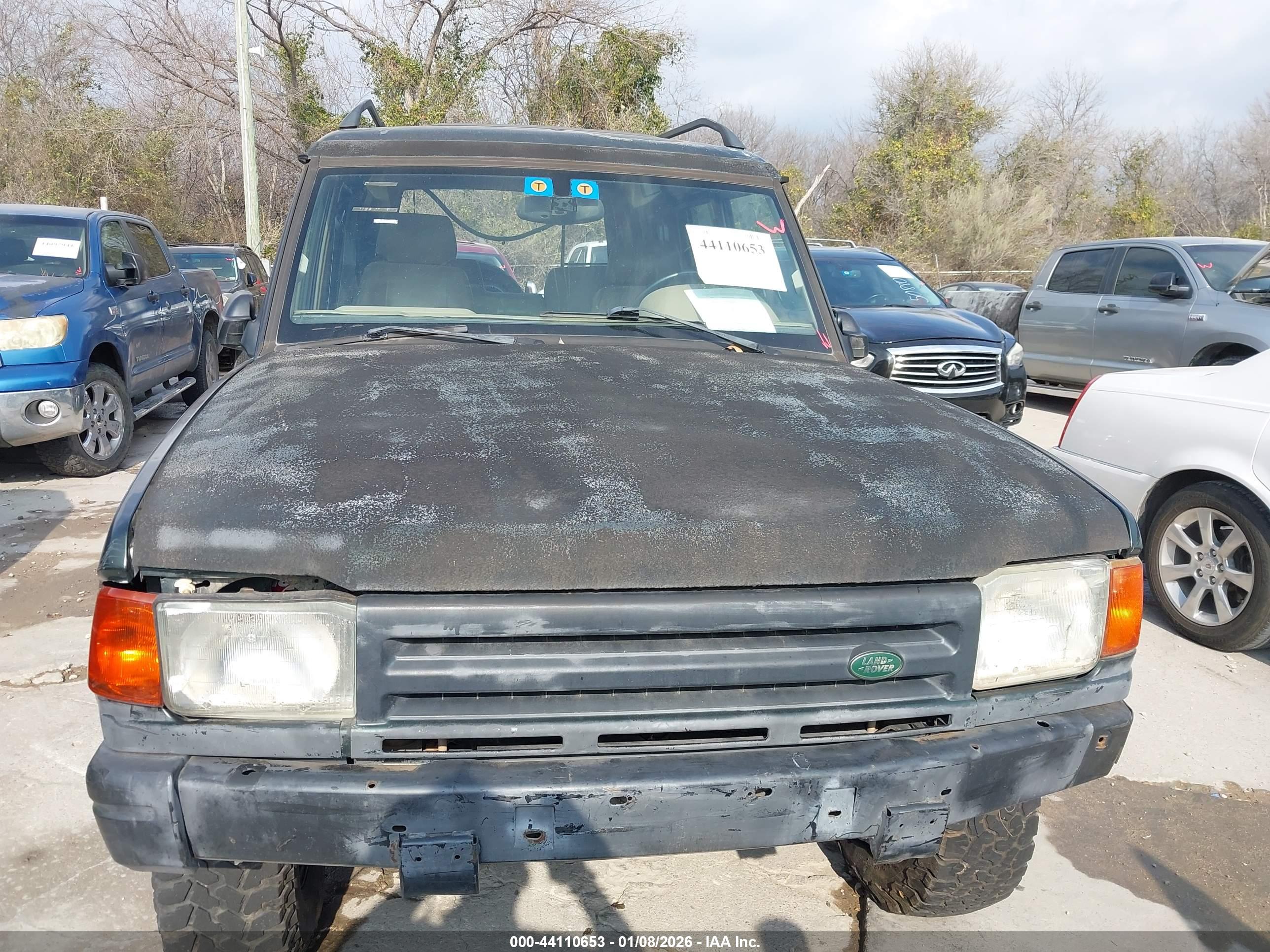 LAND ROVER image 6