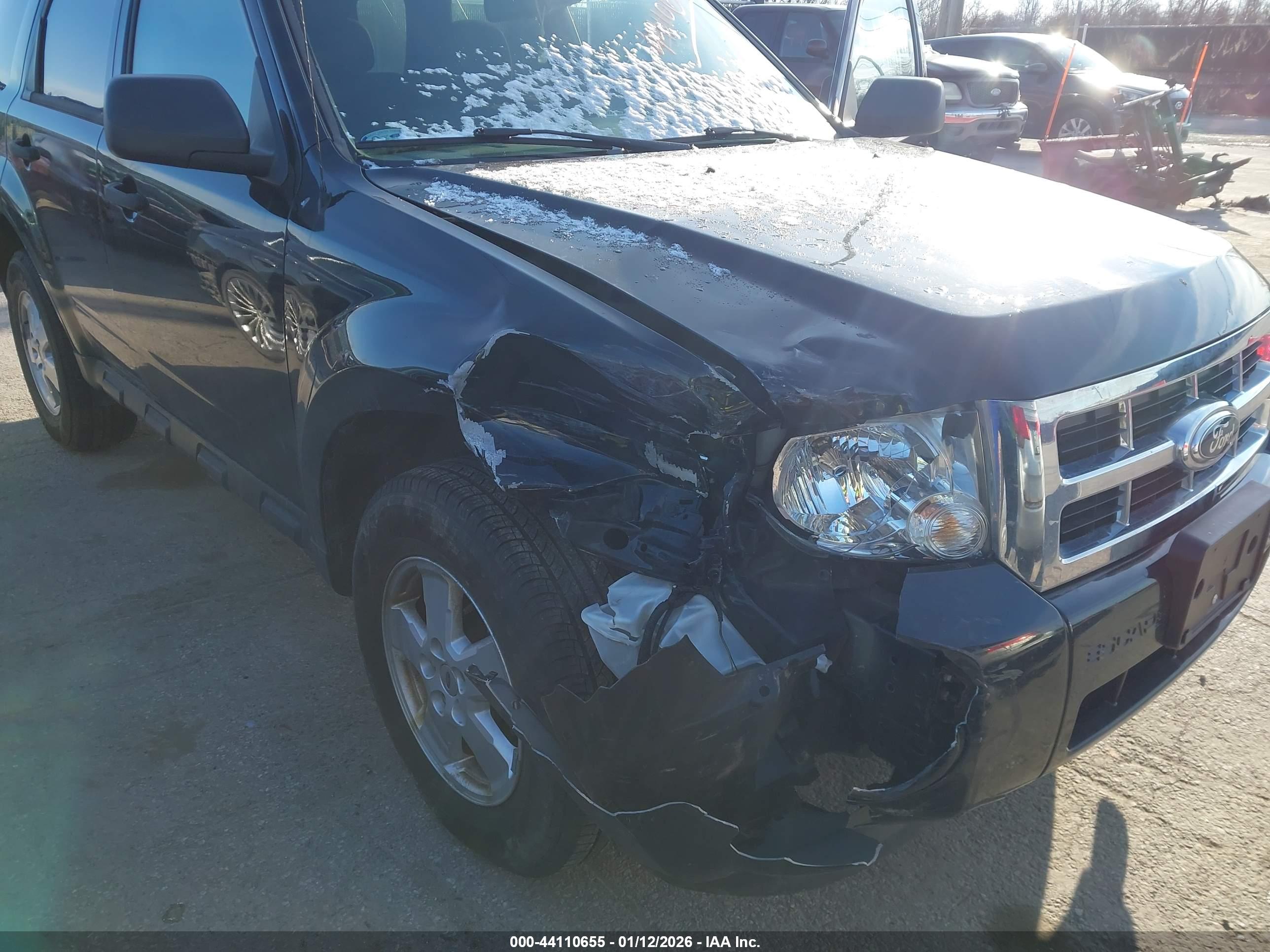FORD ESCAPE image 6