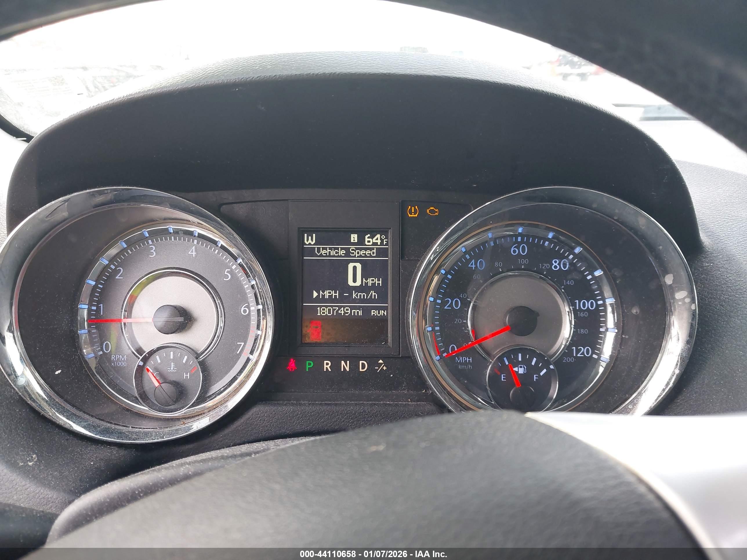 CHRYSLER TOWN image 7