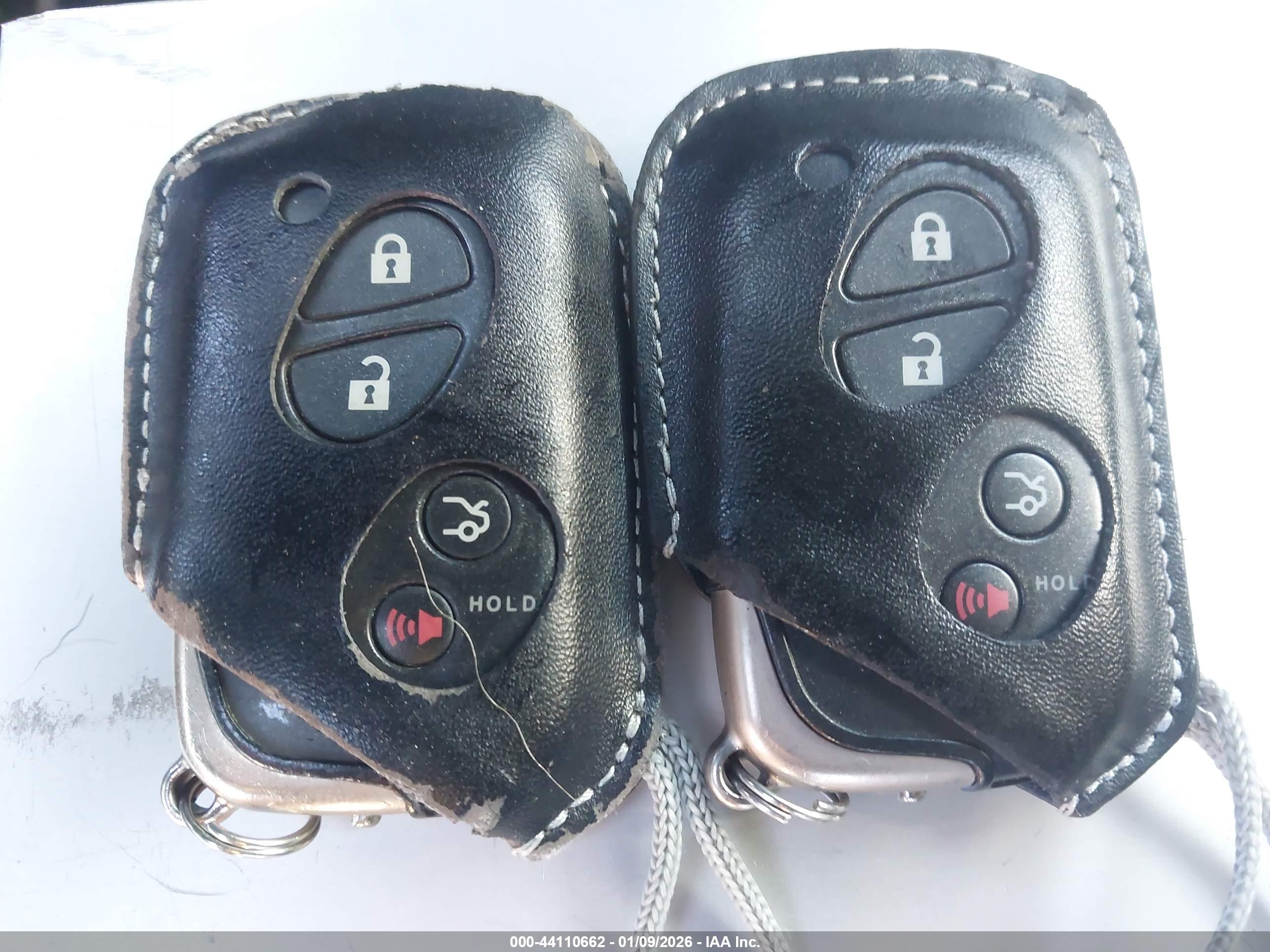 LEXUS ES image 11