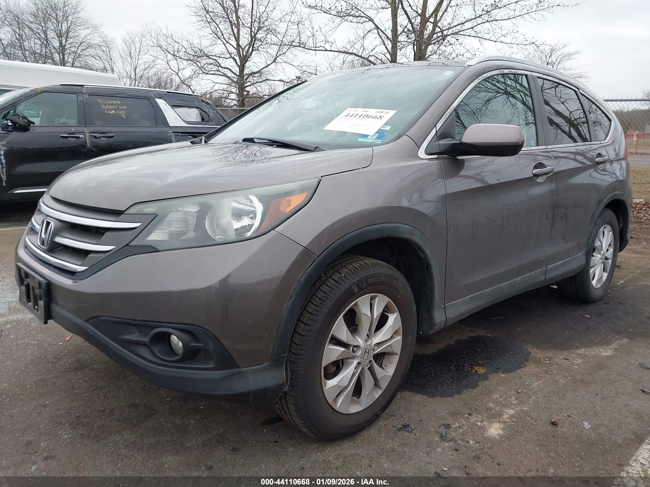 HONDA CR-V image 2