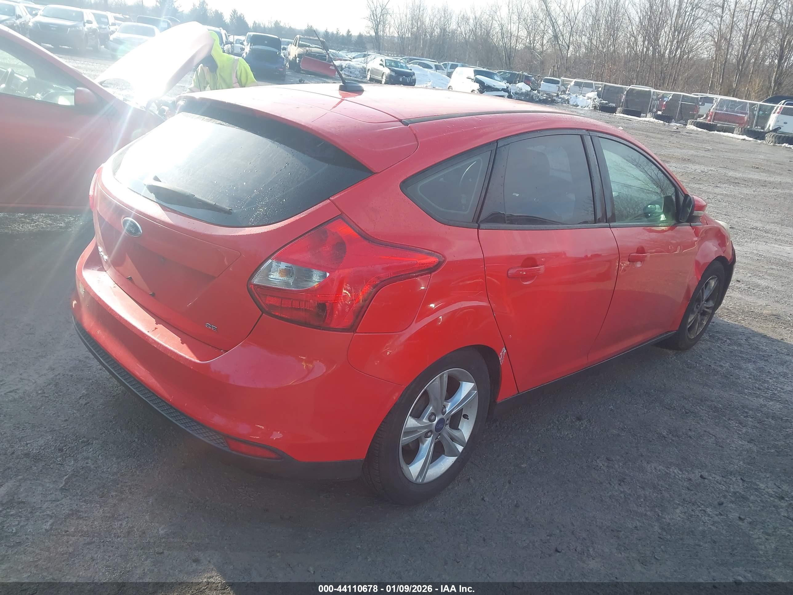 FORD FOCUS image 4
