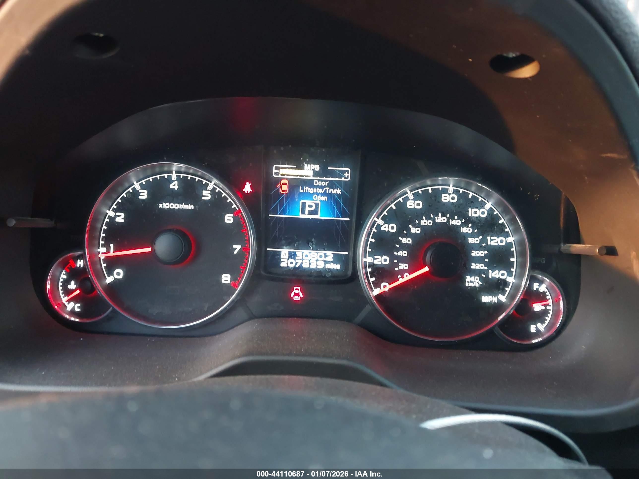 SUBARU OUTBACK image 7