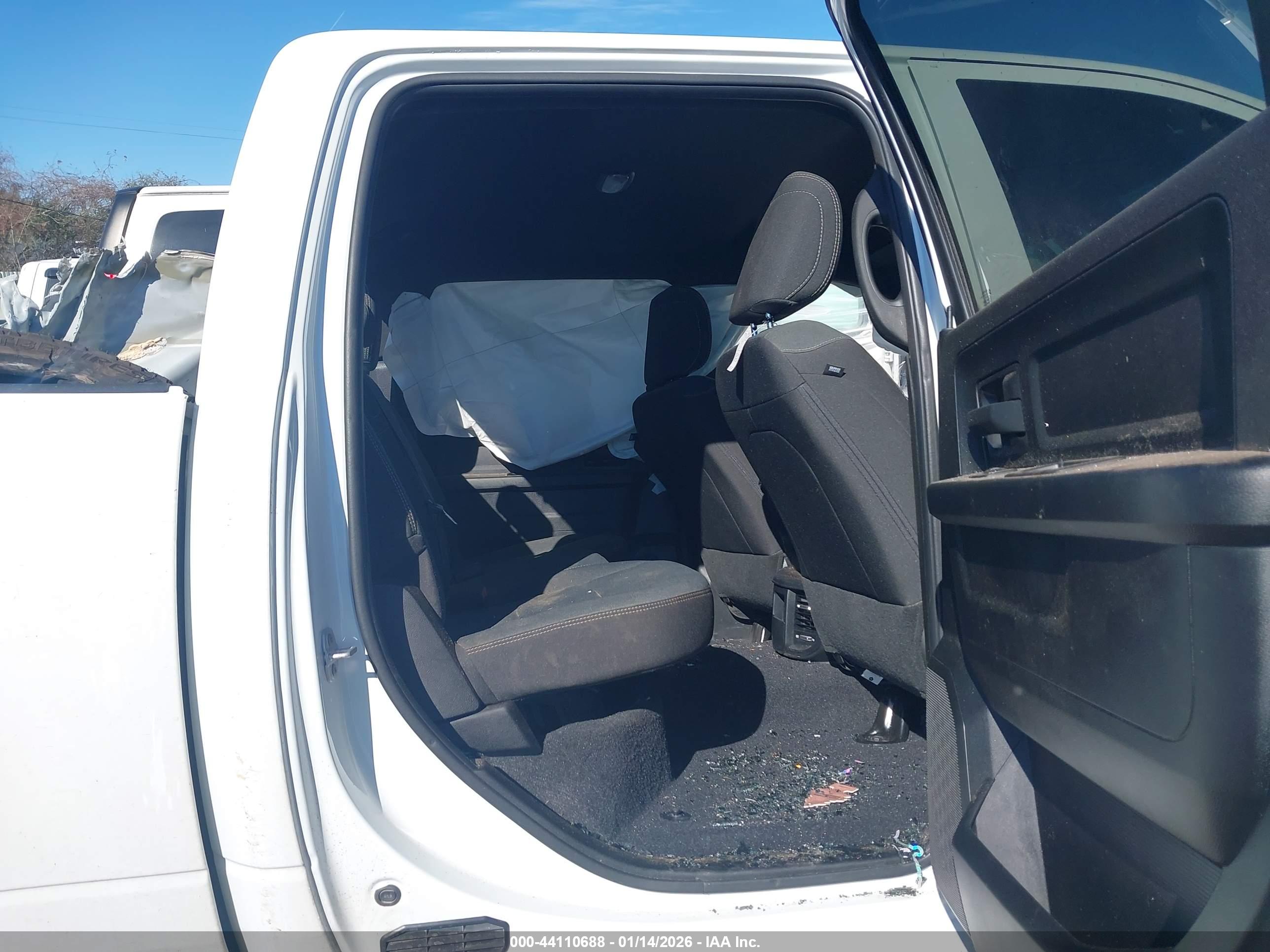 RAM 3500 image 8