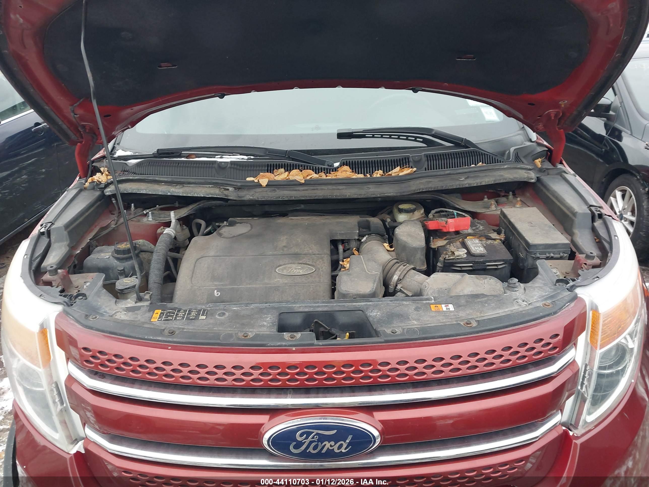 FORD EXPLORER image 10