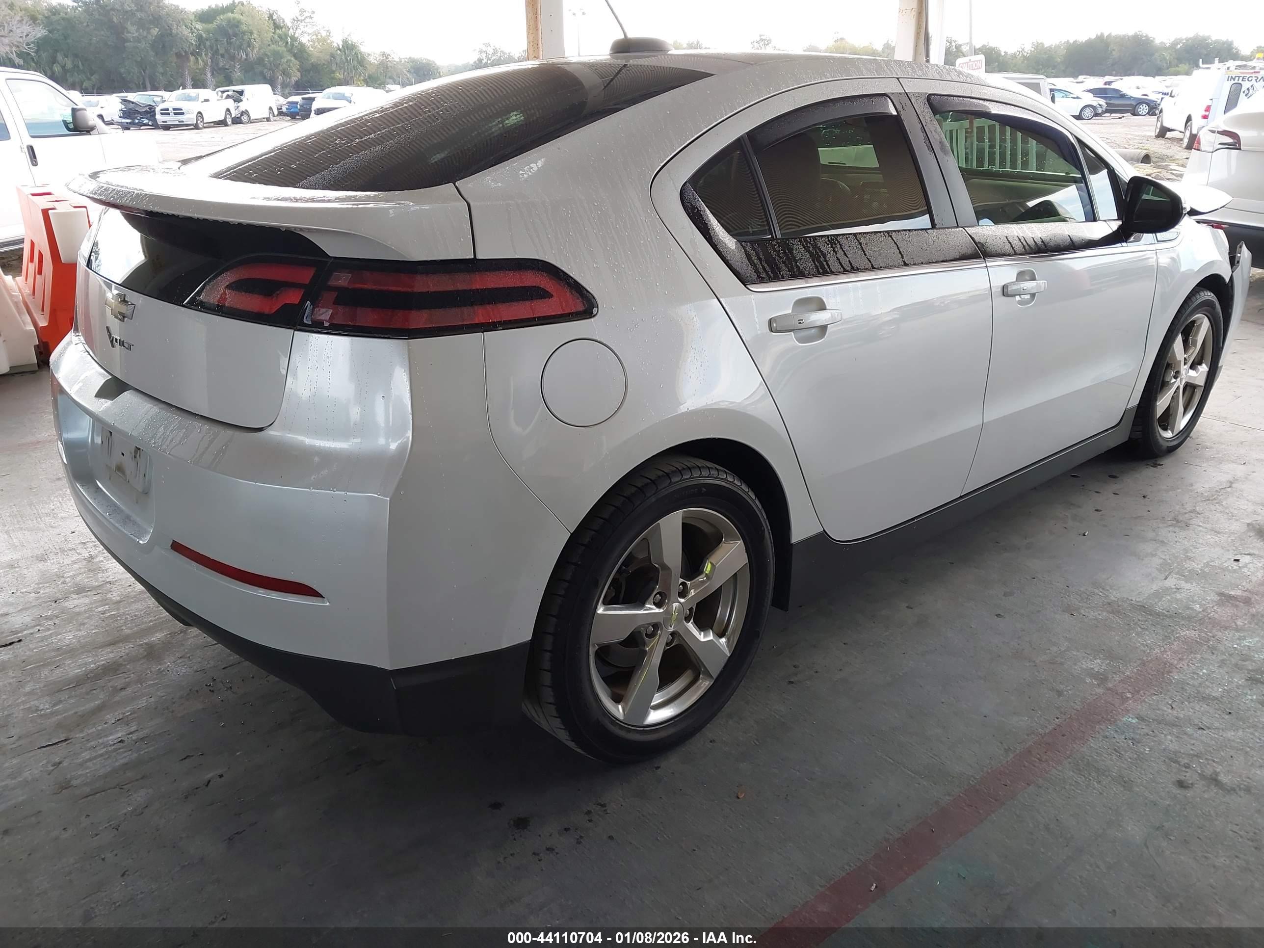 CHEVROLET VOLT image 4