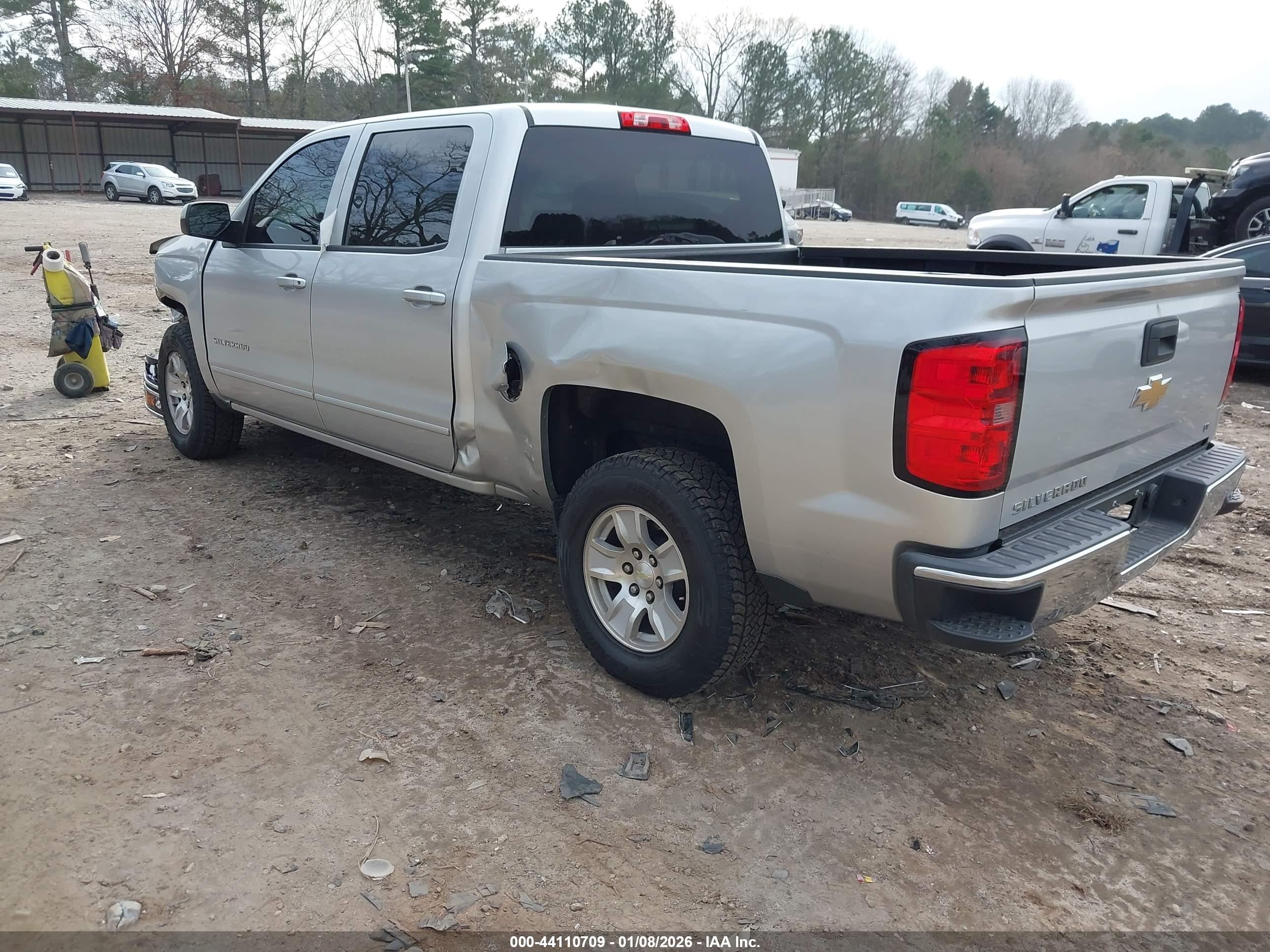 CHEVROLET SILVERADO image 3