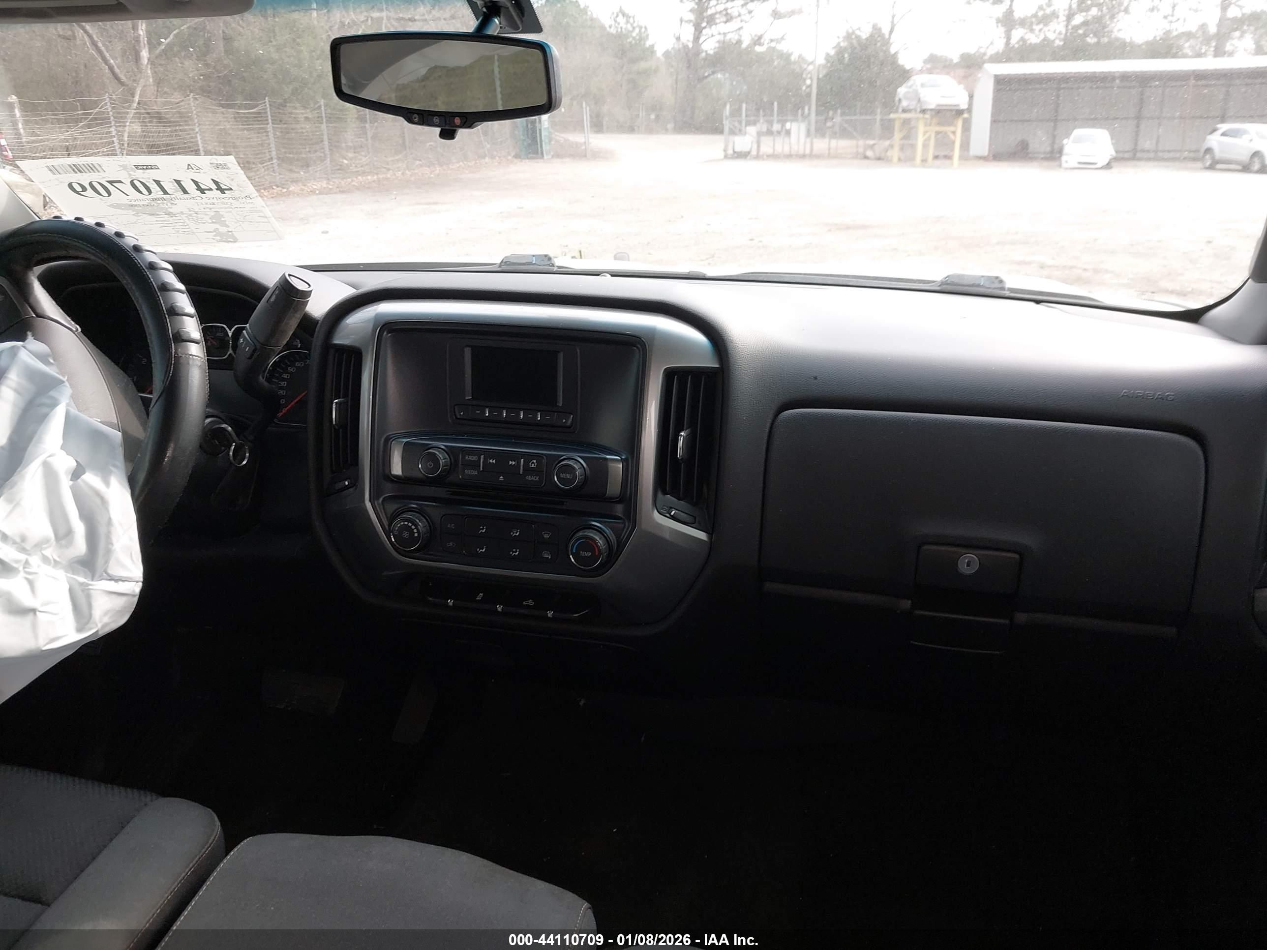 CHEVROLET SILVERADO image 5