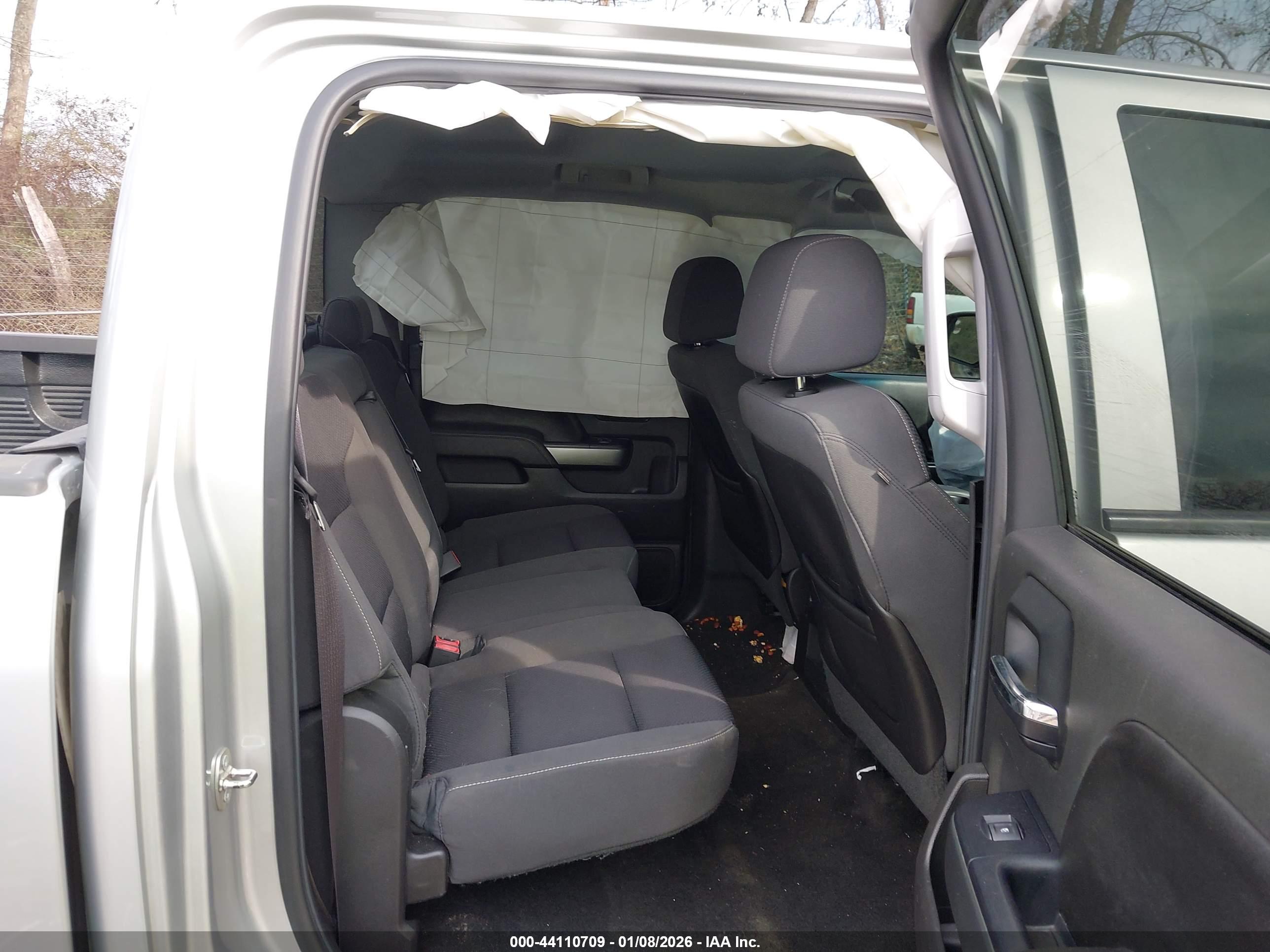 CHEVROLET SILVERADO image 8