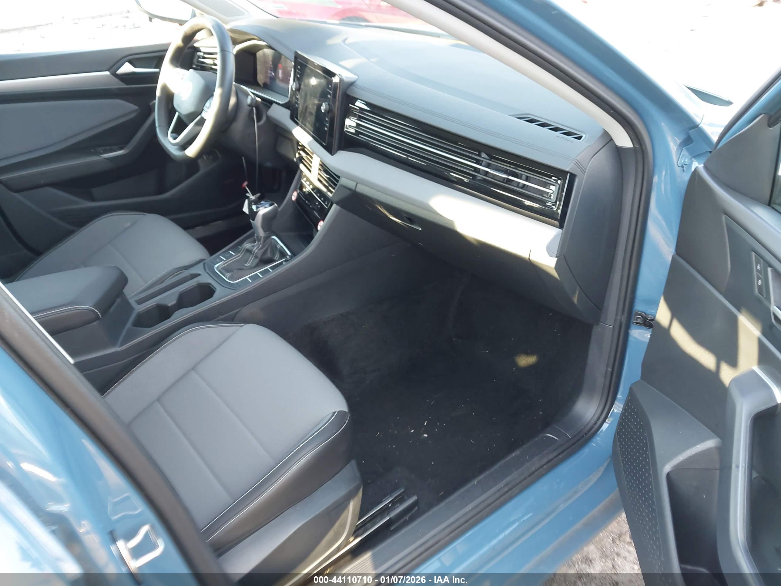 VOLKSWAGEN JETTA image 5