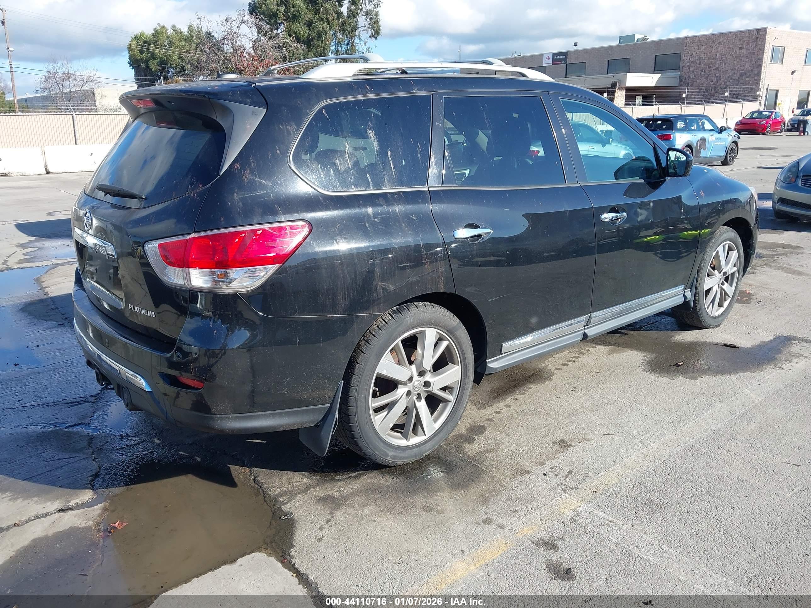 NISSAN PATHFINDER image 4