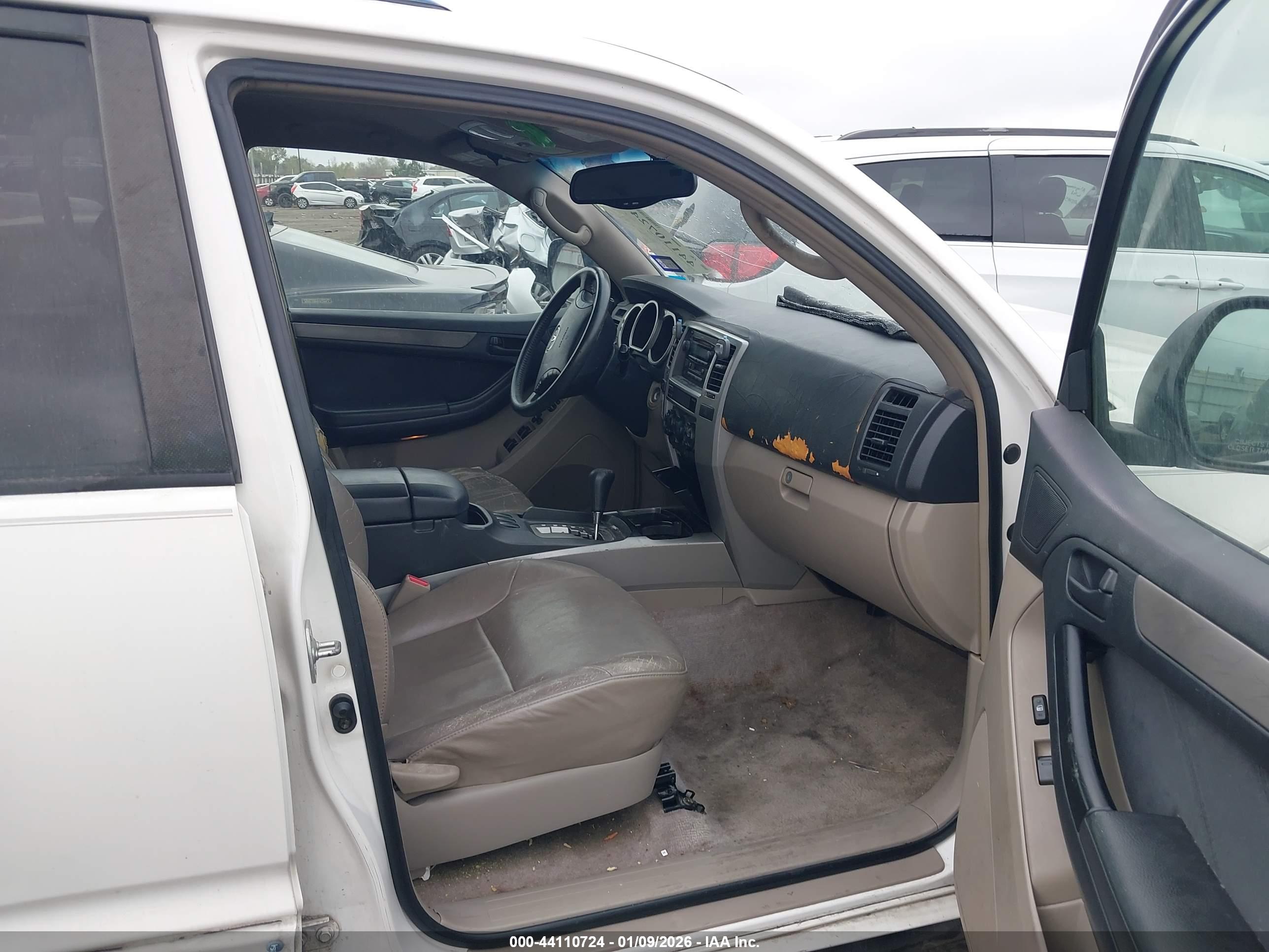 TOYOTA 4RUNNER image 5