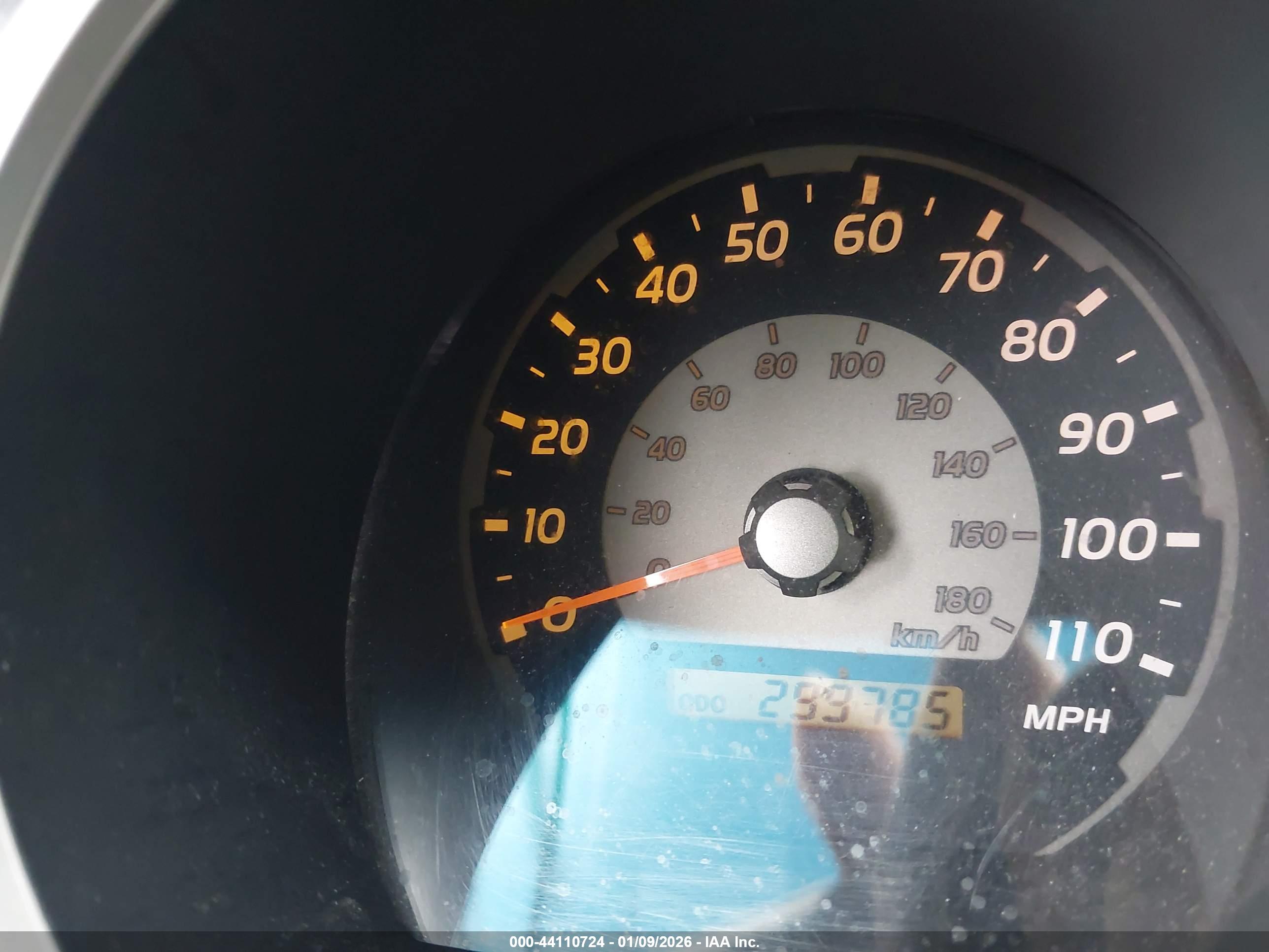 TOYOTA 4RUNNER image 7