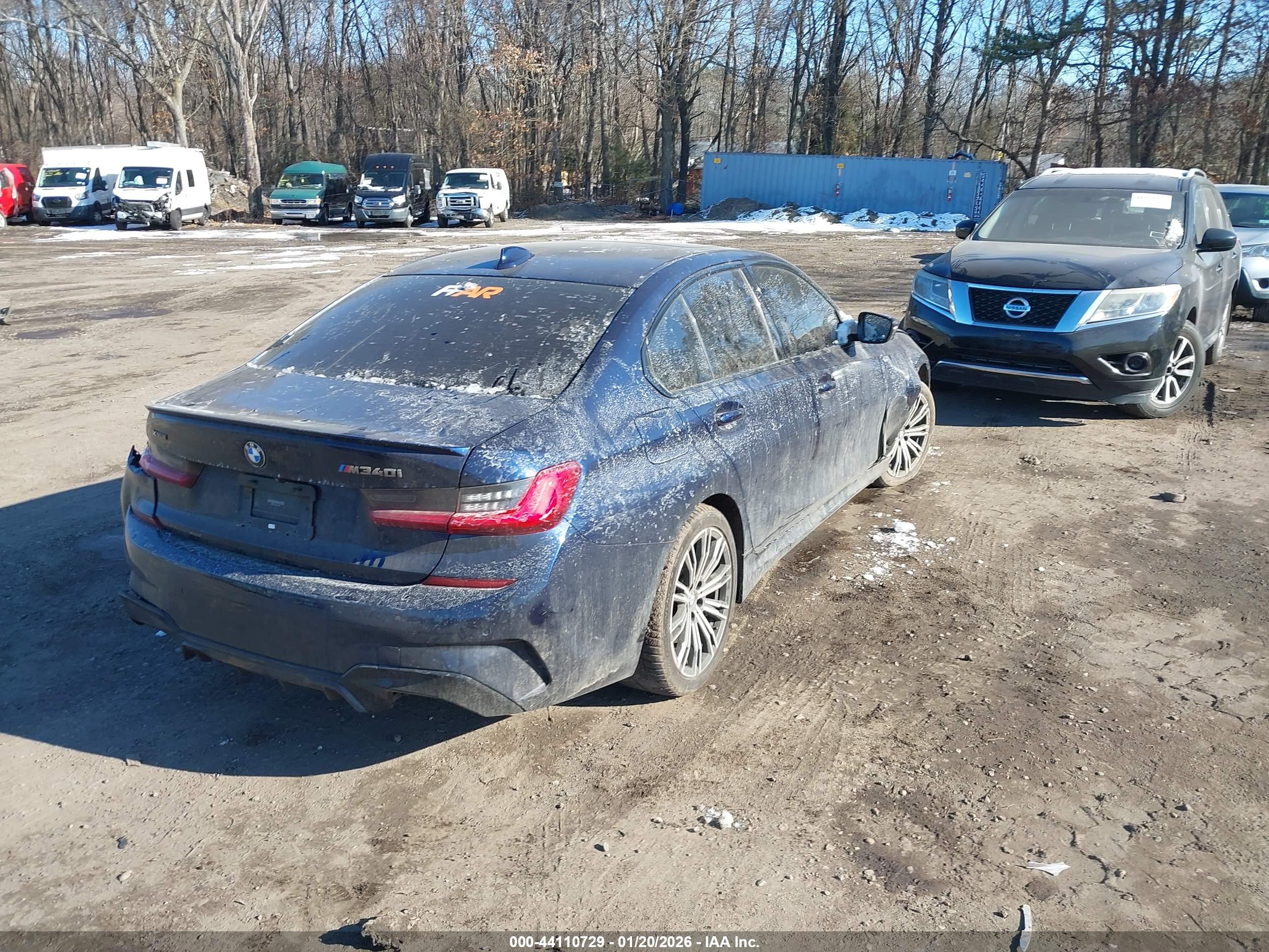 BMW 3 image 4