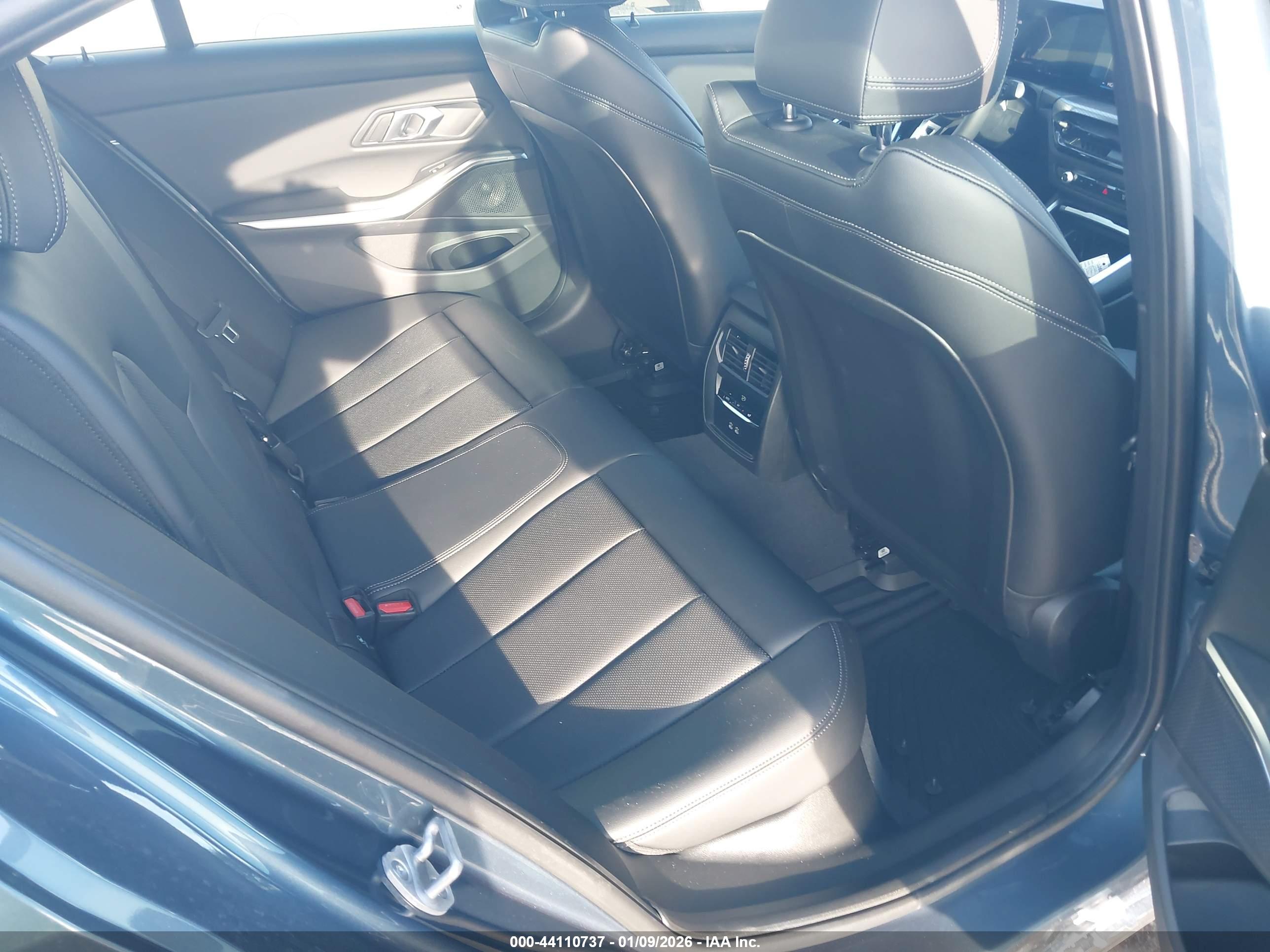 BMW 330I image 8