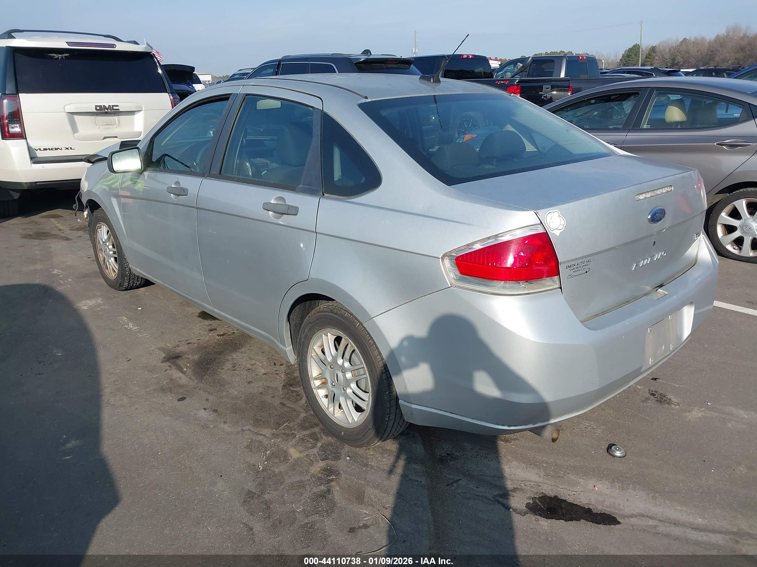FORD FOCUS image 3