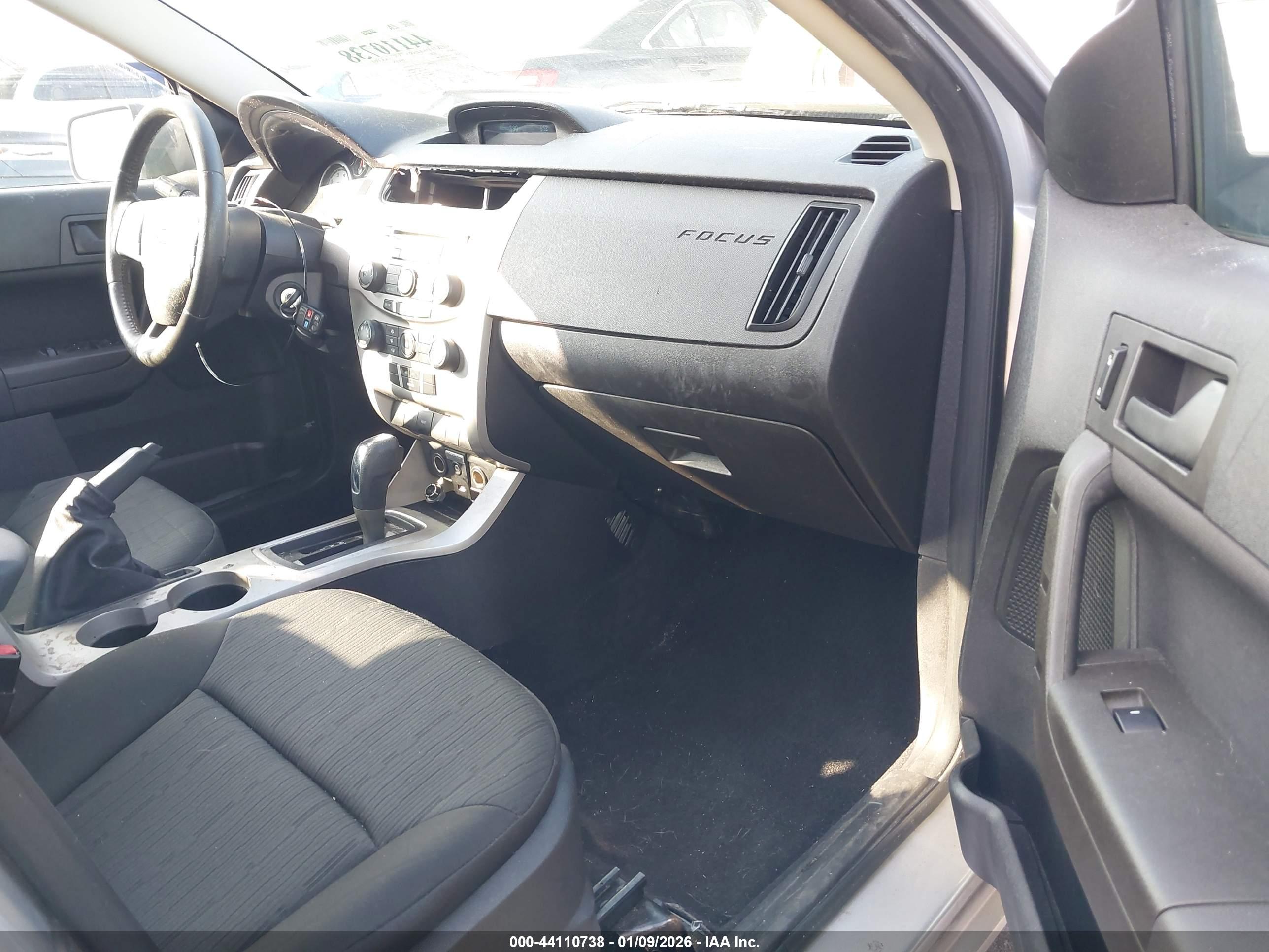 FORD FOCUS image 5