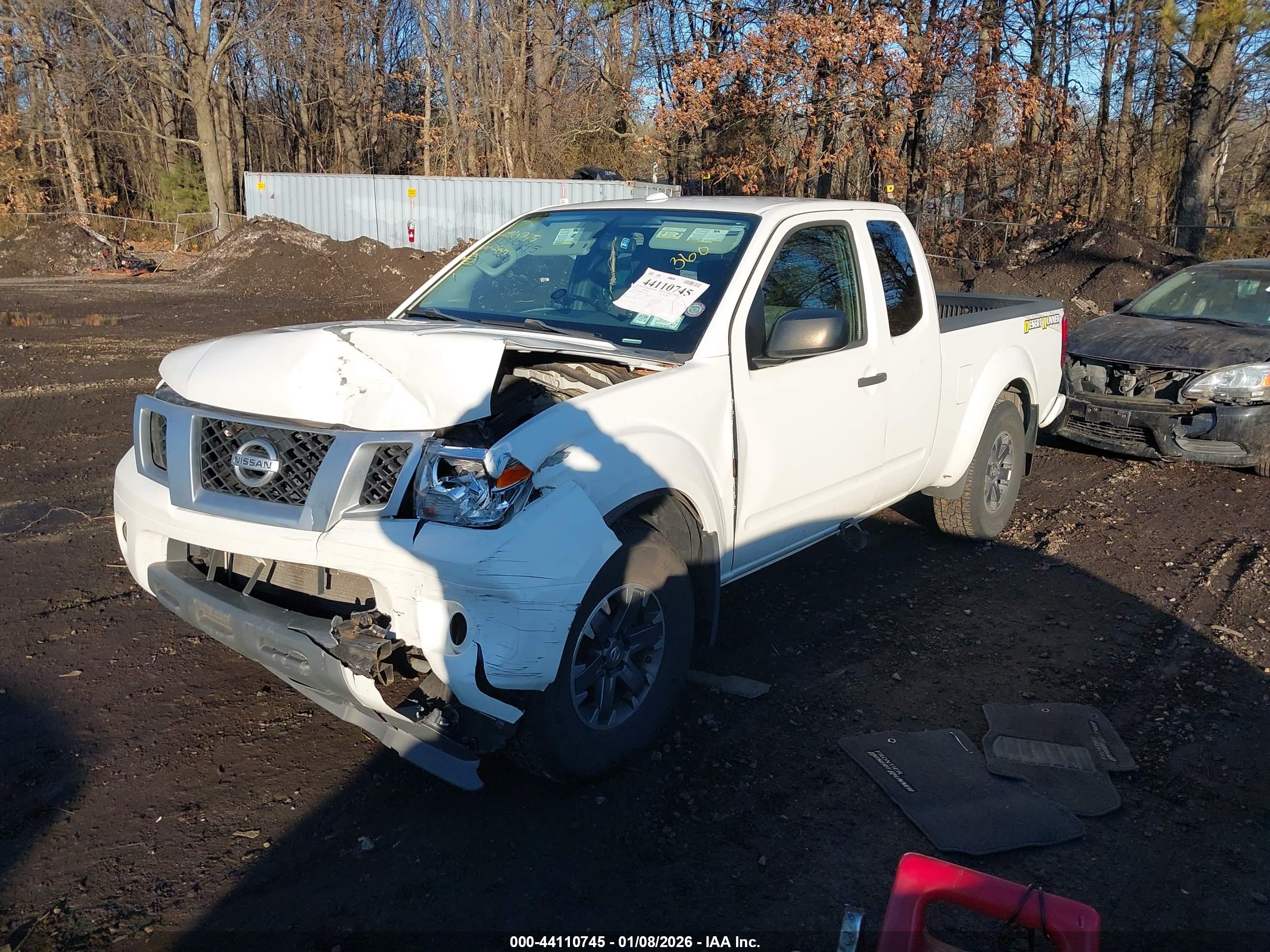 NISSAN FRONTIER image 2