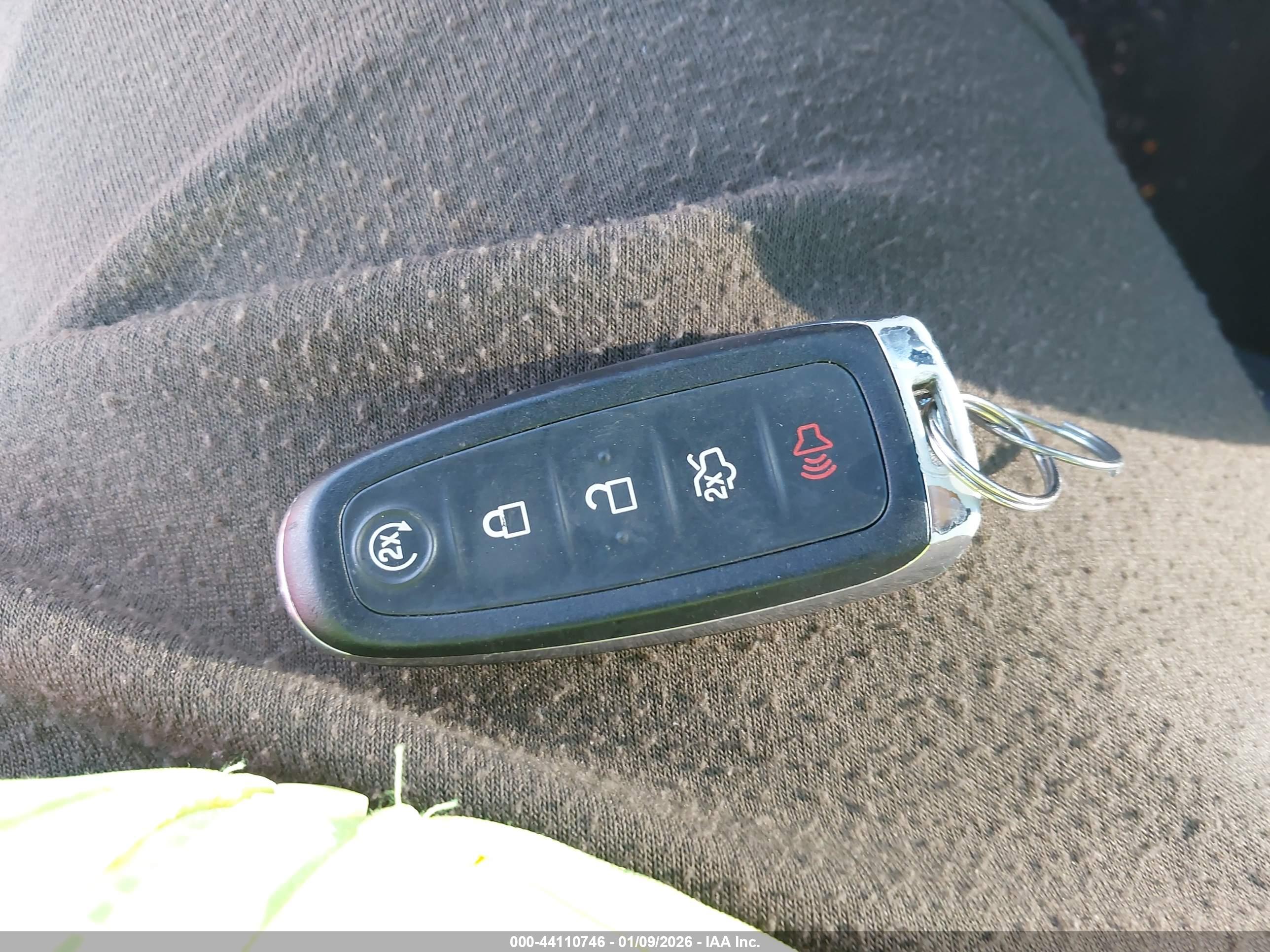 FORD ESCAPE image 11