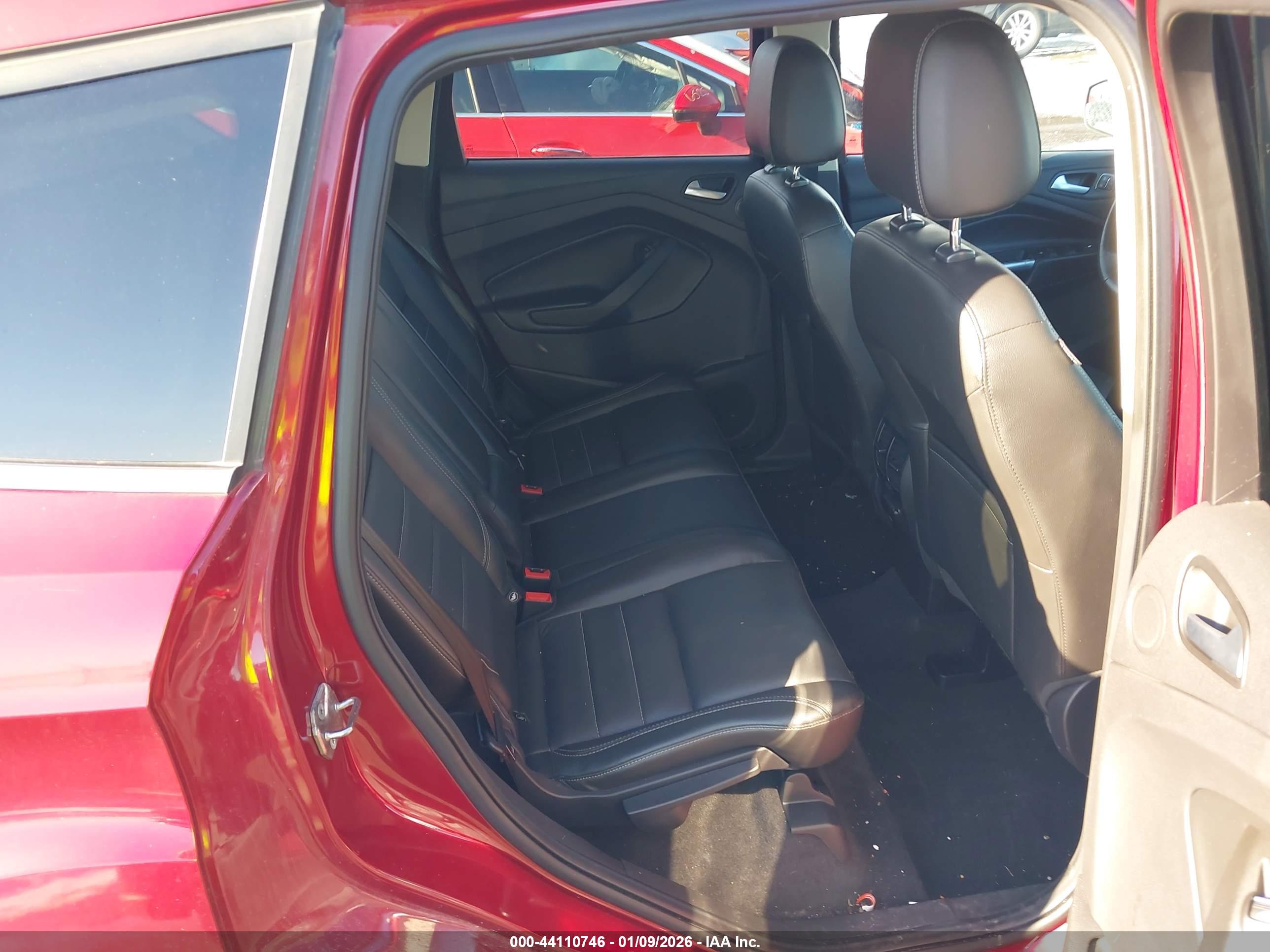 FORD ESCAPE image 8