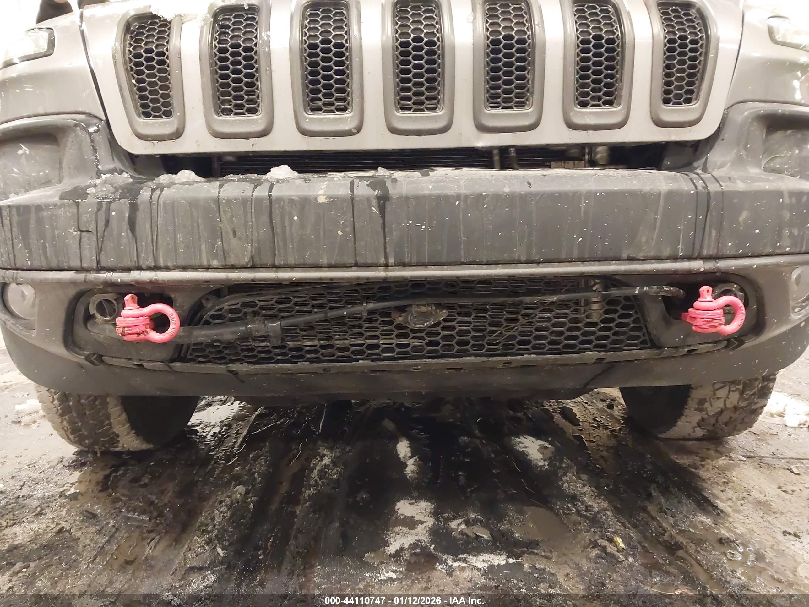 JEEP CHEROKEE image 6