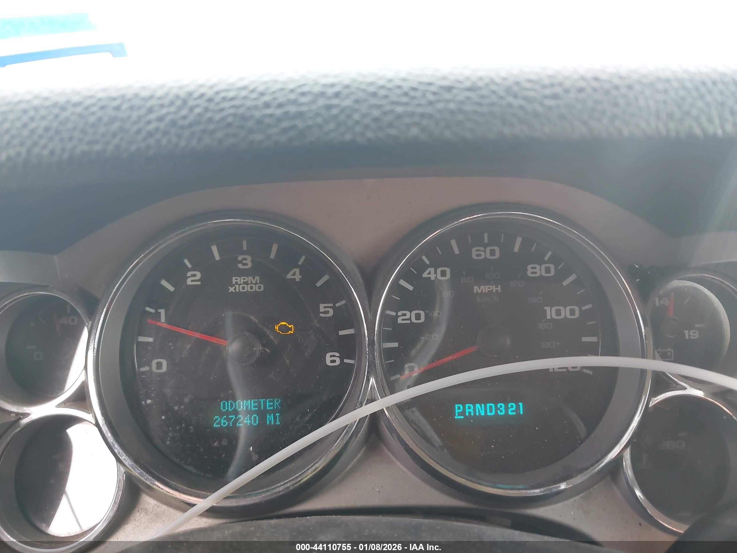 CHEVROLET SILVERADO image 7