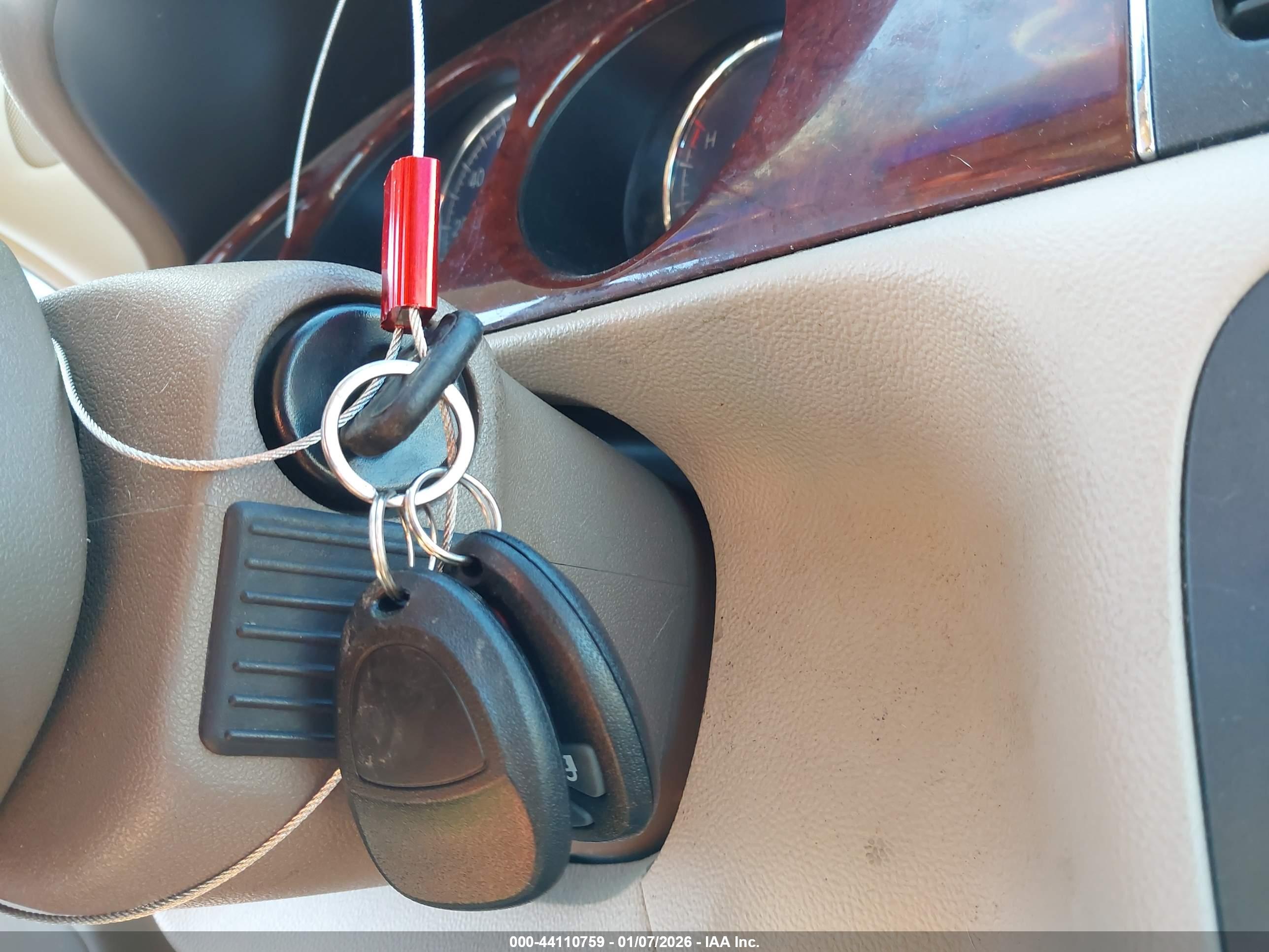BUICK LUCERNE image 11