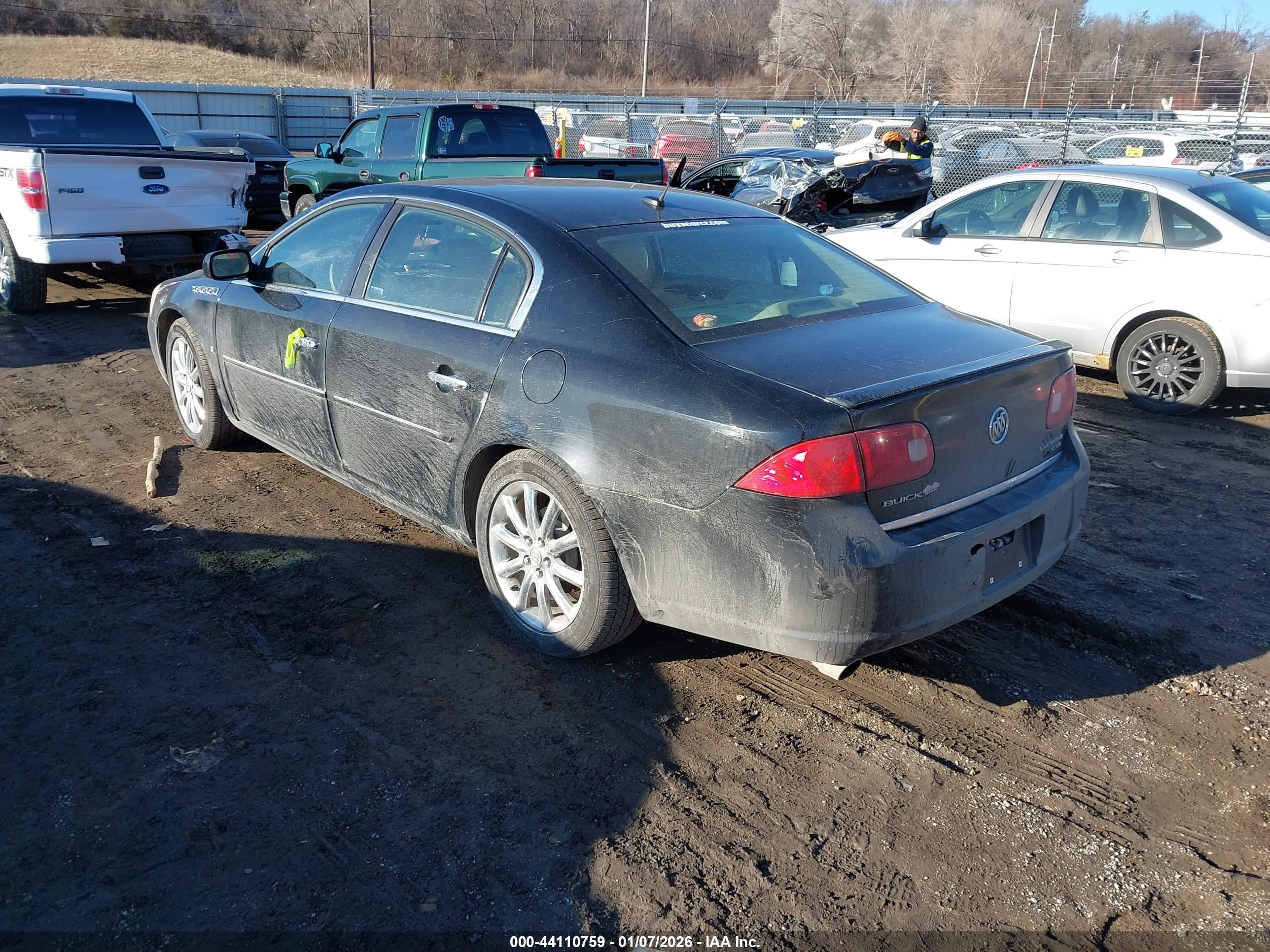 BUICK LUCERNE image 3