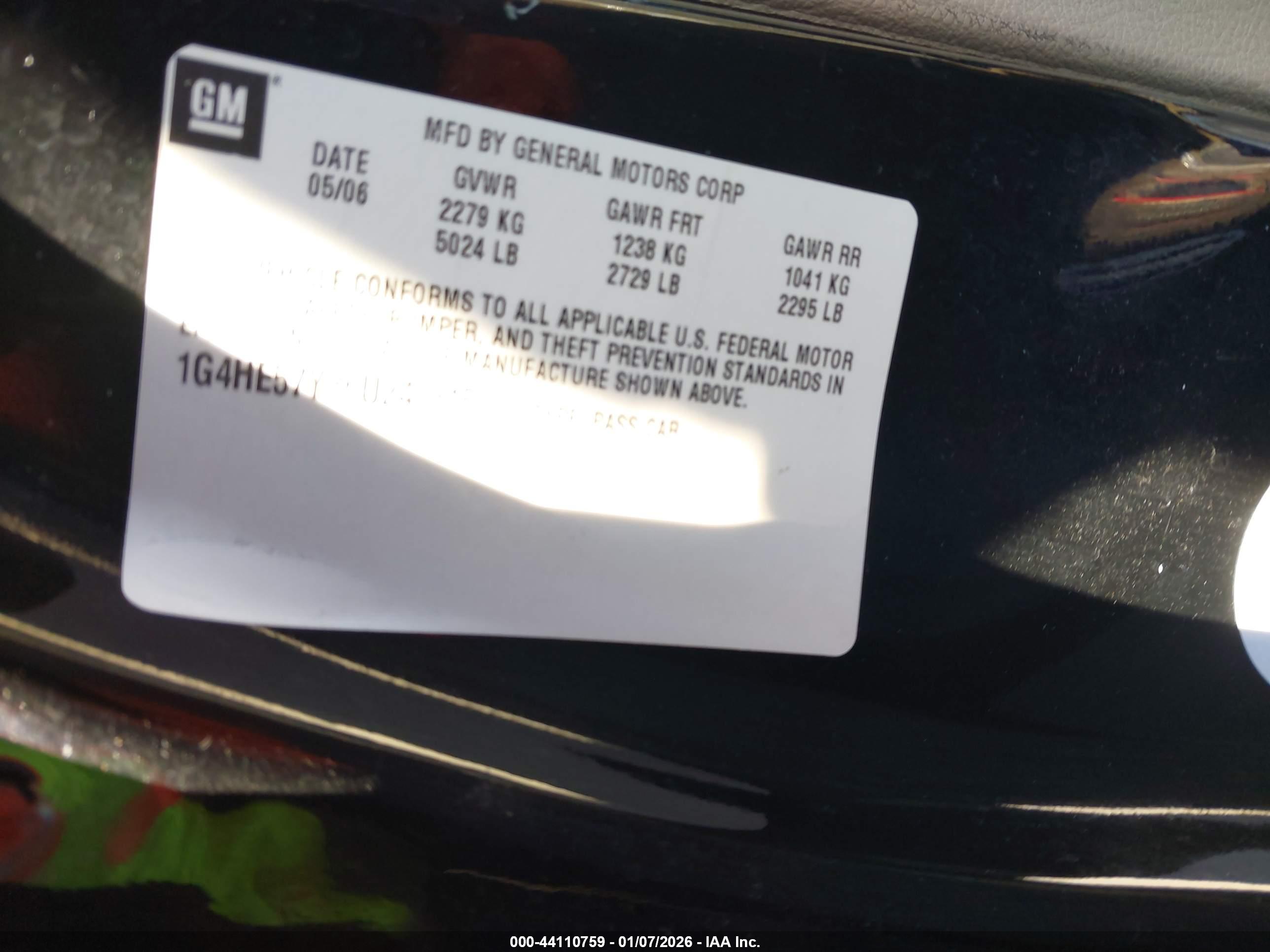 BUICK LUCERNE image 9