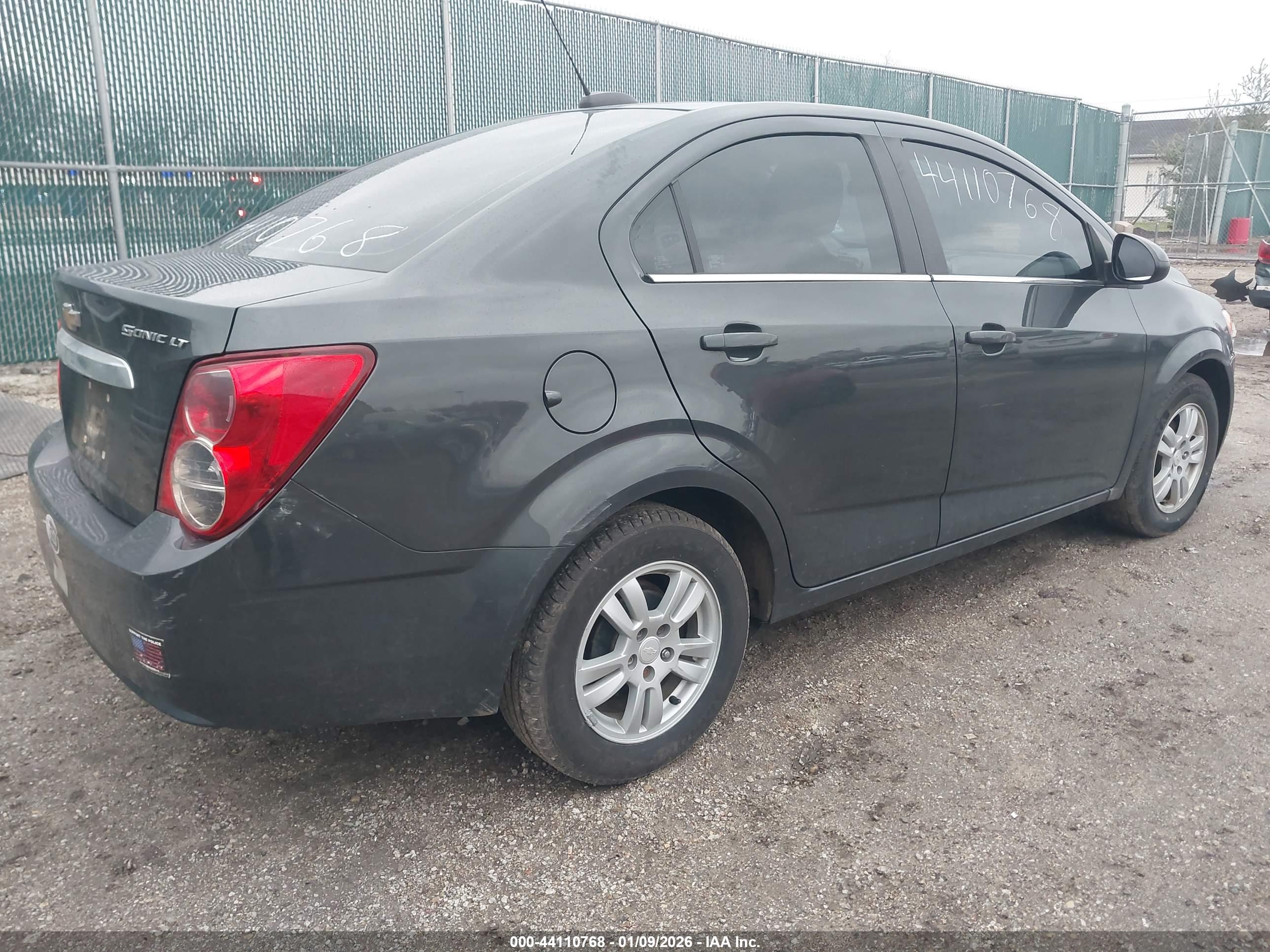 CHEVROLET SONIC image 4