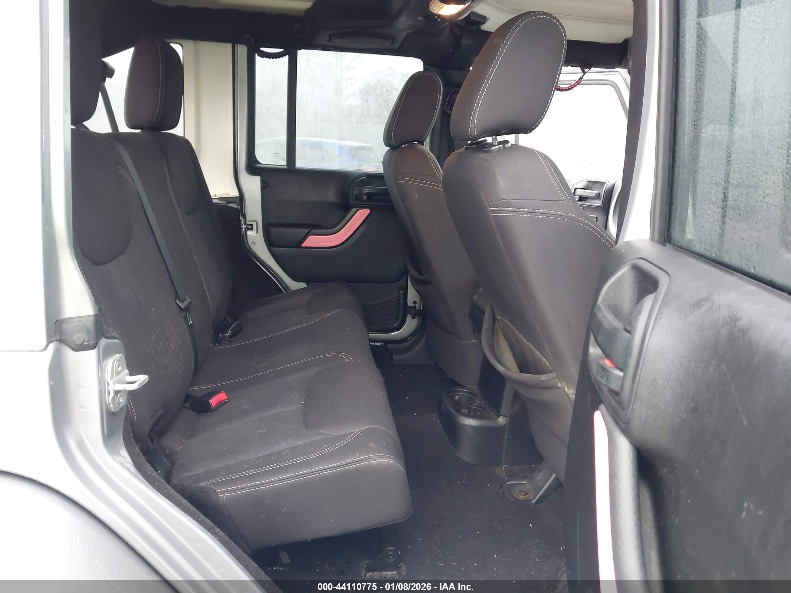 JEEP WRANGLER image 8