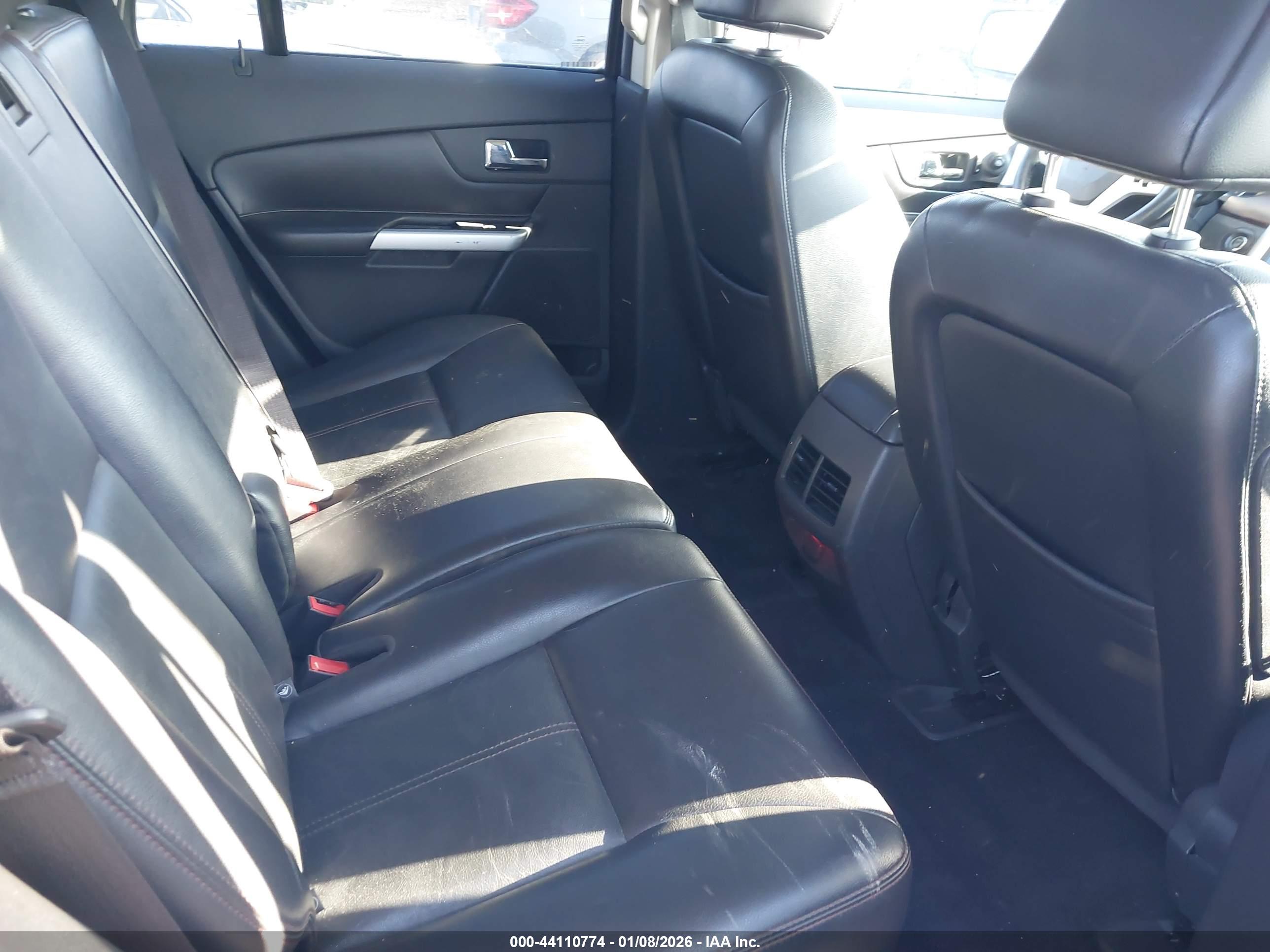 FORD EDGE image 8