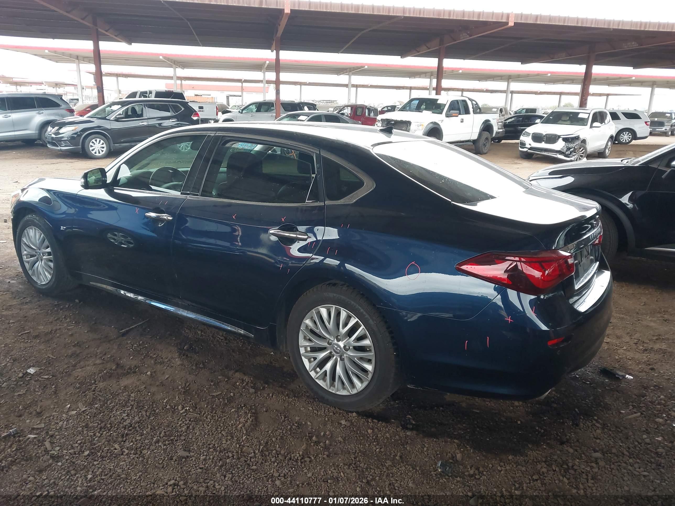 INFINITI Q70L image 3