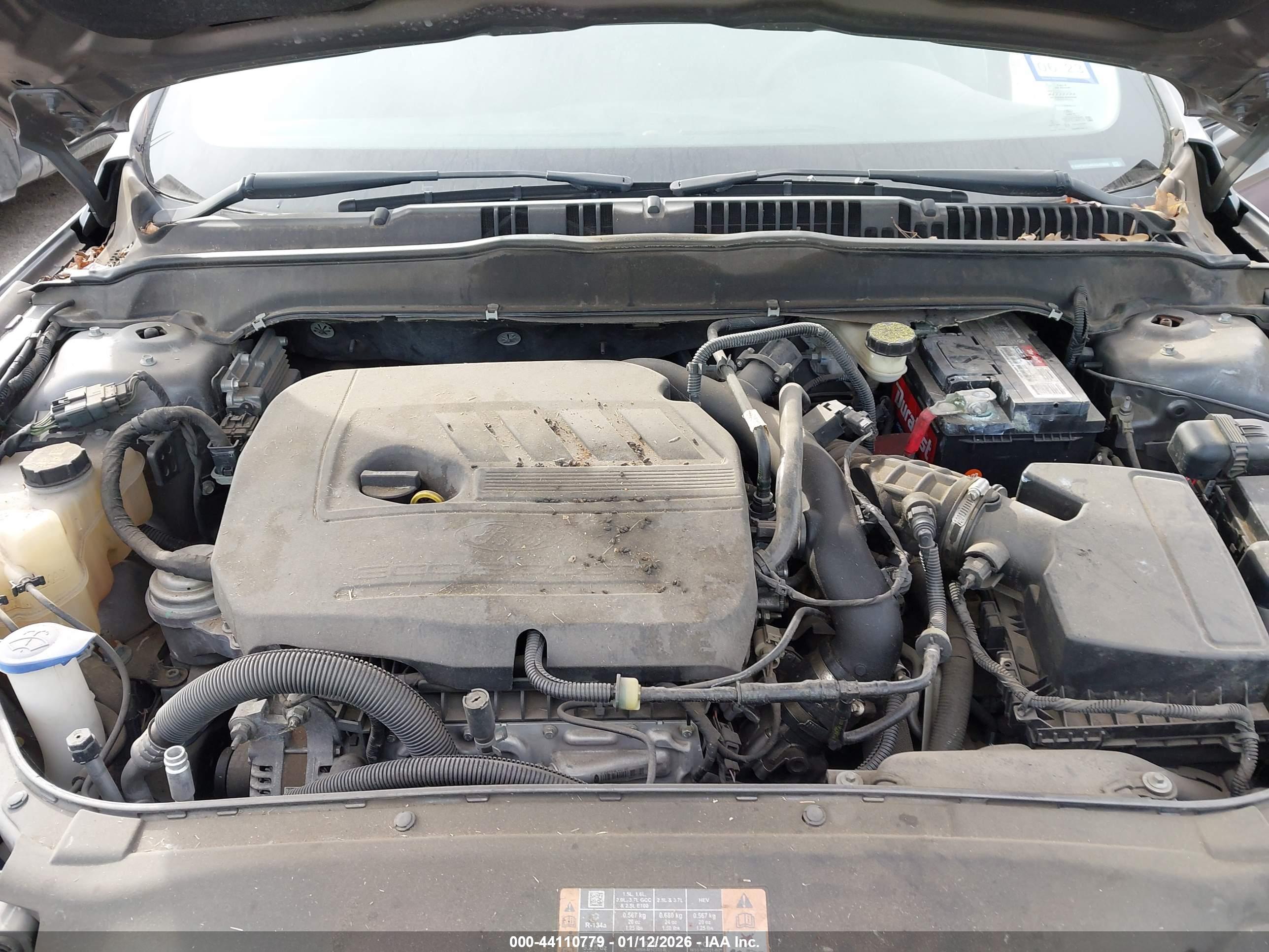 FORD FUSION image 10