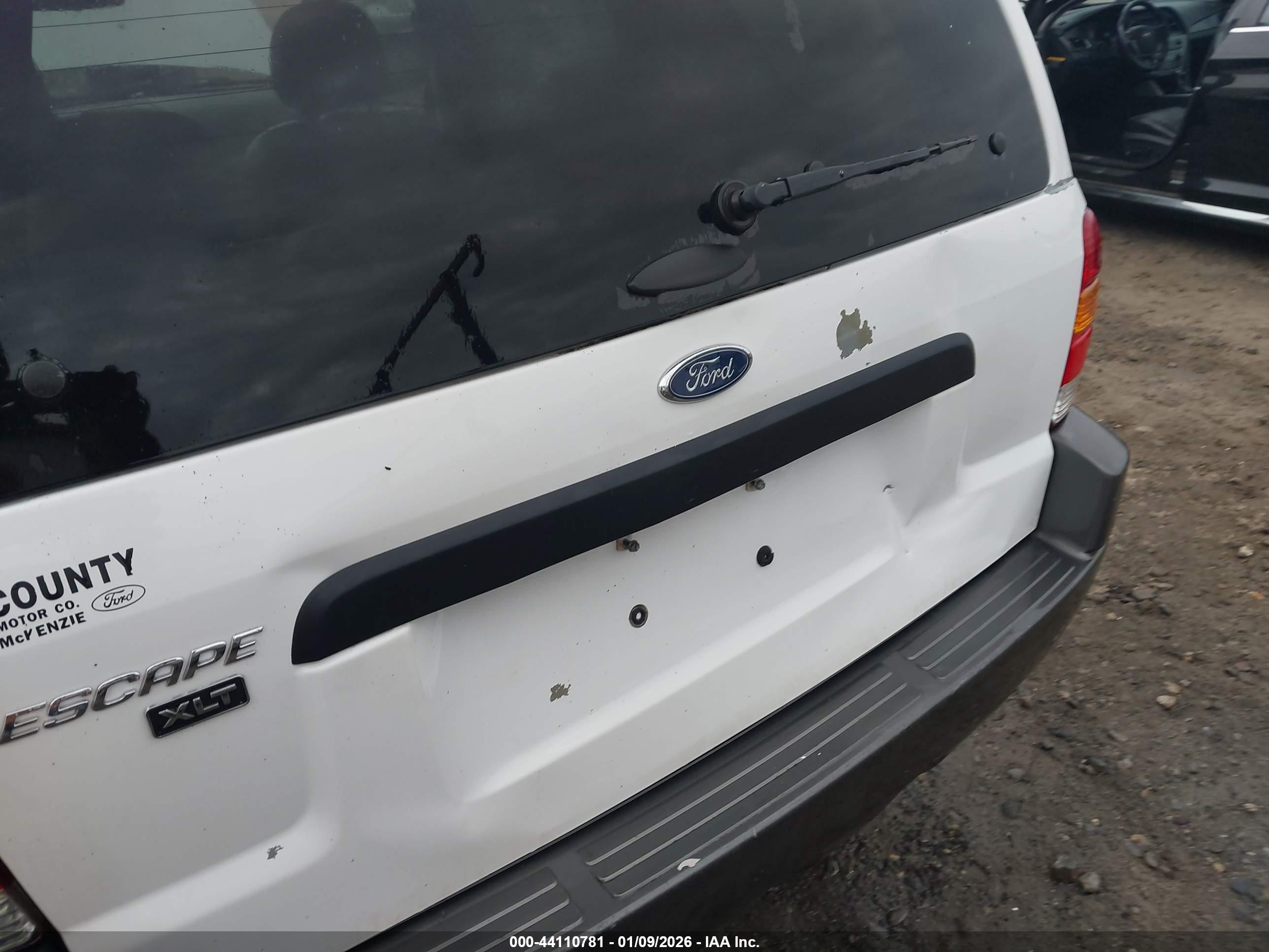 FORD ESCAPE image 6