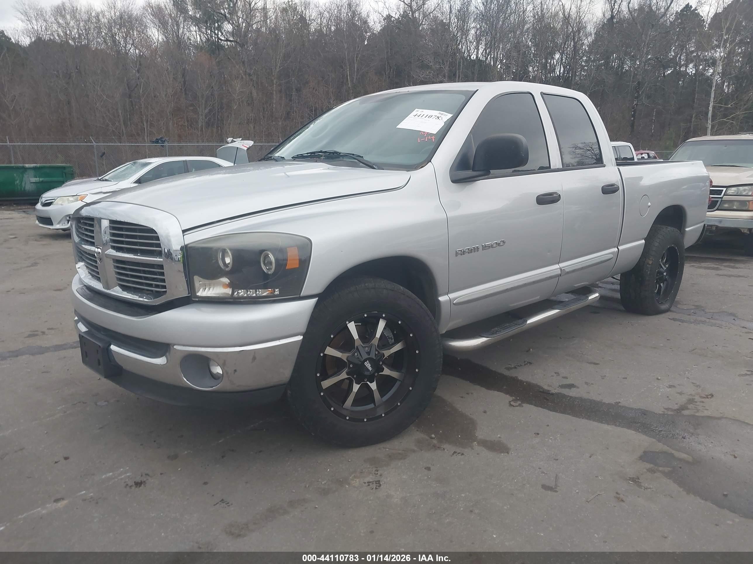 DODGE RAM image 2